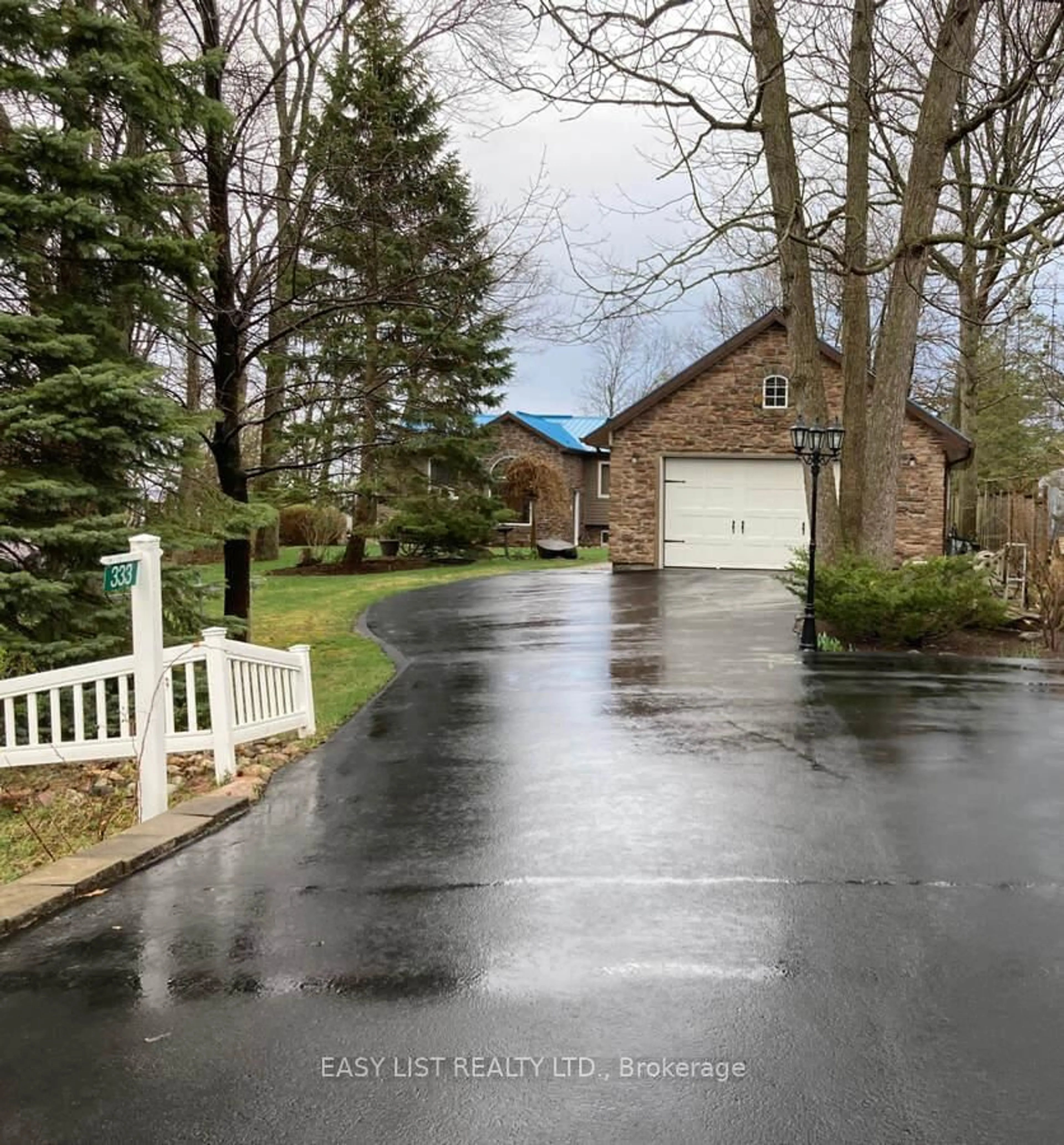 Unknown for 333 Prinyers Cove Cres, Prince Edward County Ontario K0K 2T0