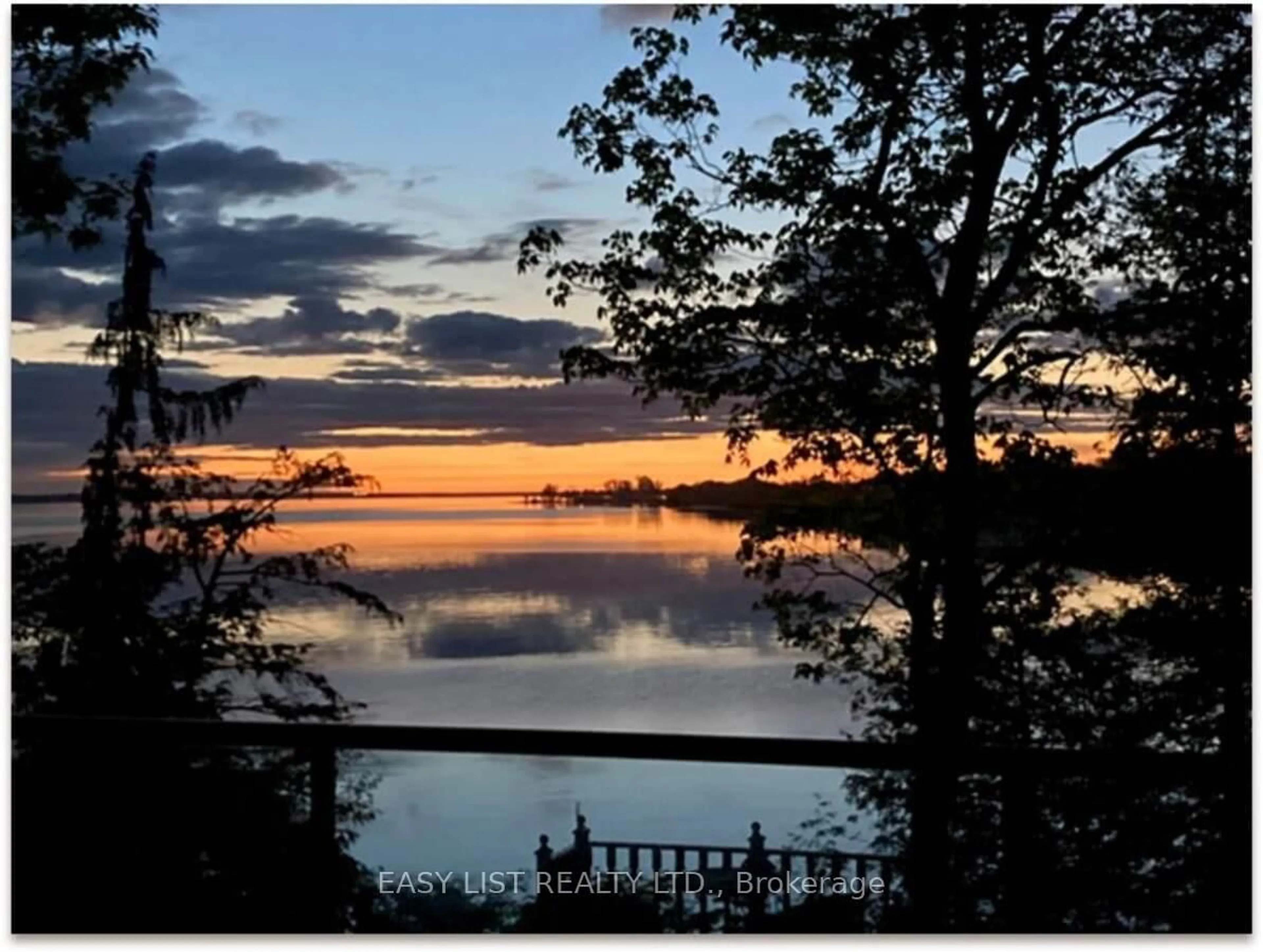 Blurry image for 333 Prinyers Cove Cres, Prince Edward County Ontario K0K 2T0