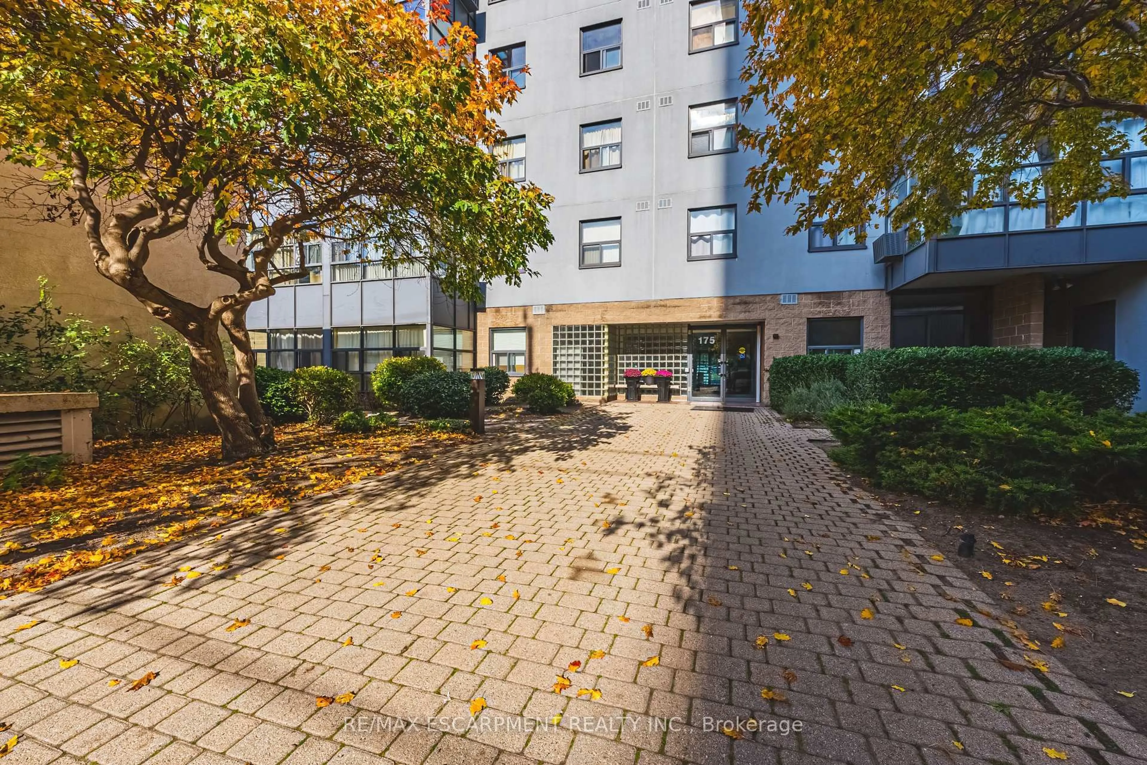 Patio, street for 175 Hunter St #504, Hamilton Ontario L8N 4E7
