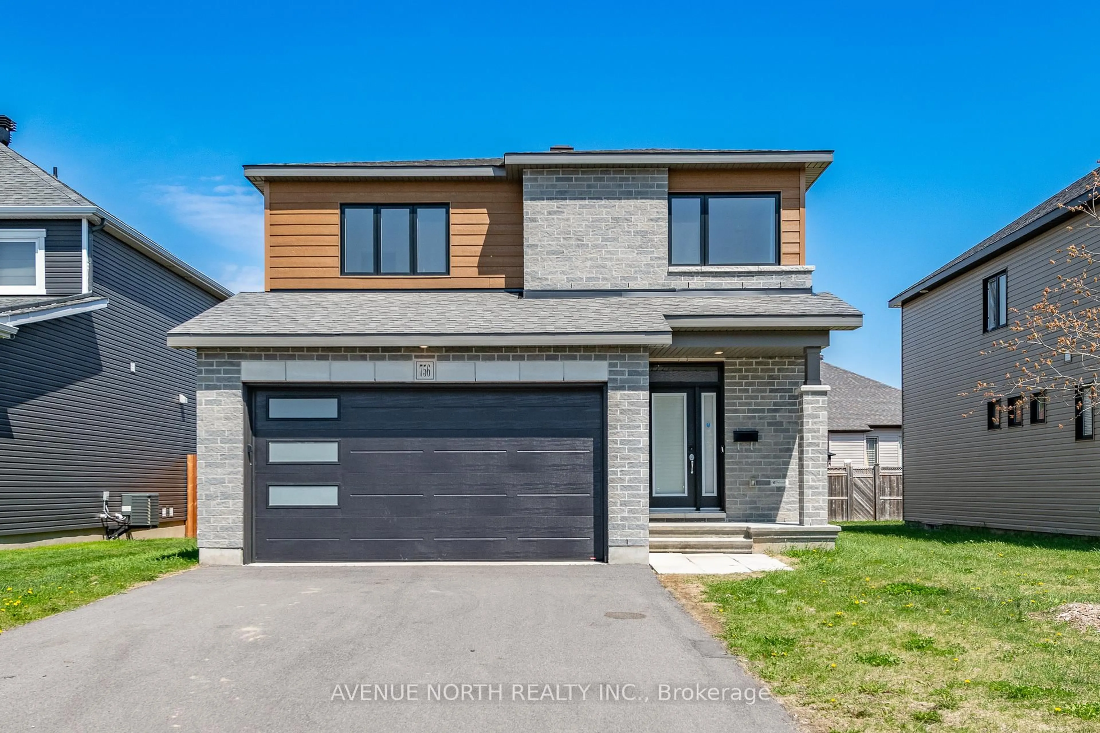 Home with brick exterior material, street for 756 NAMUR St, Russell Ontario K0A 1W0