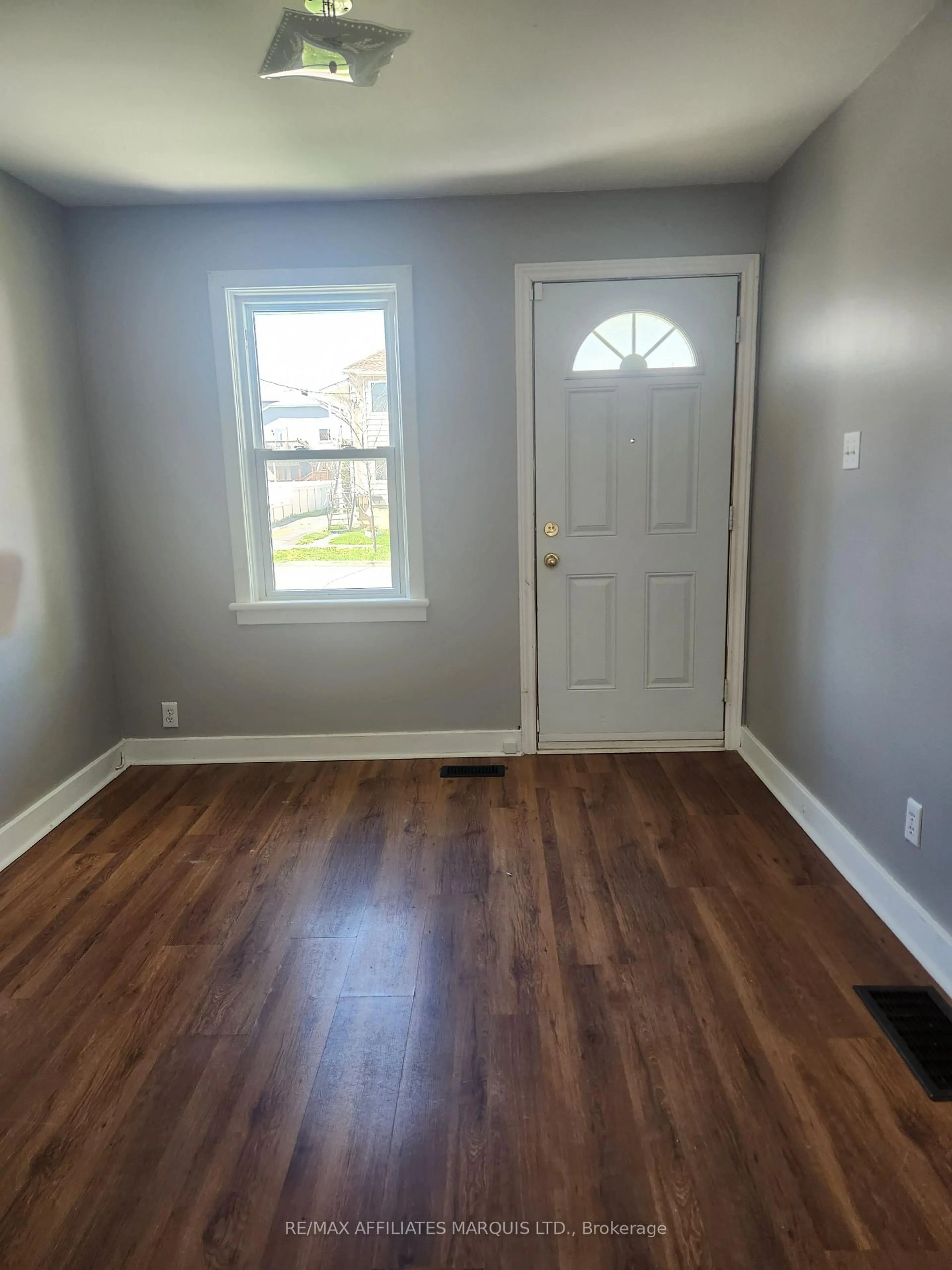 Unknown for 410 St Felix St, Cornwall Ontario K6H 5A8
