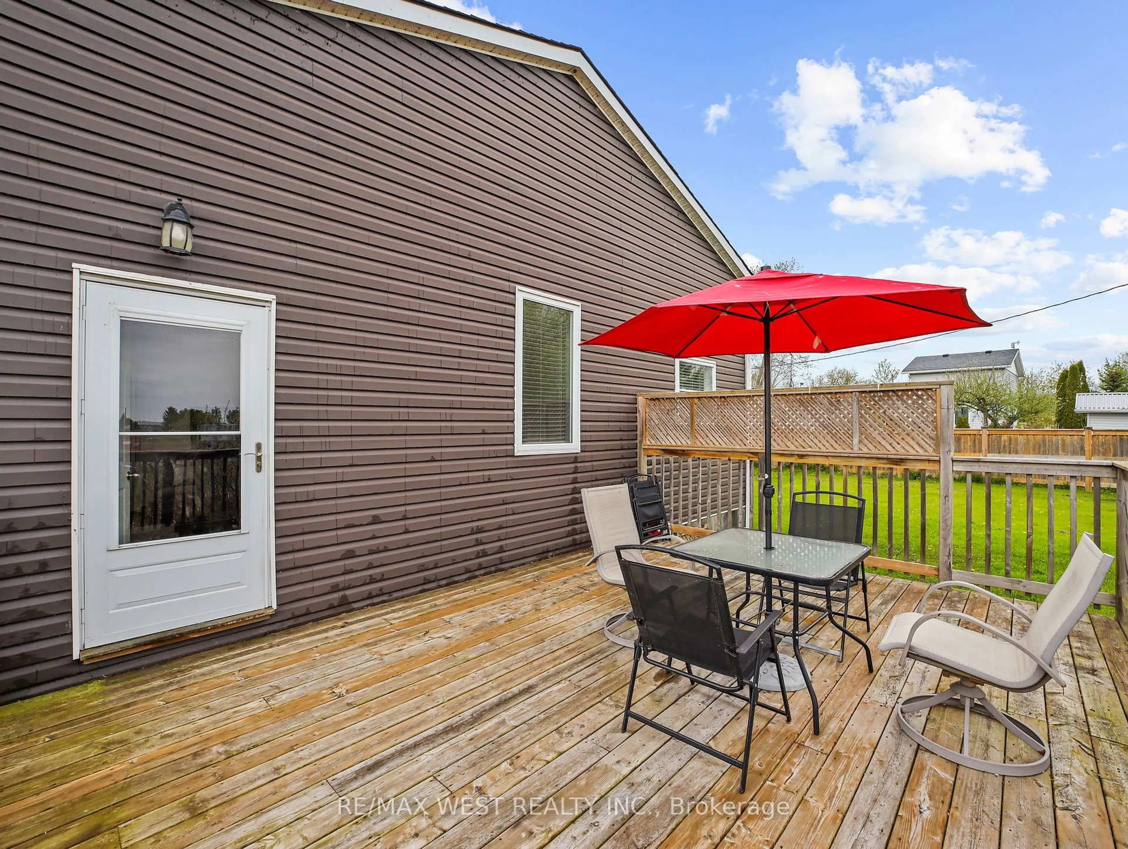 Patio, water/lake/river/ocean view for 14 Westmoreland Lane, Haldimand Ontario N0A 1P0