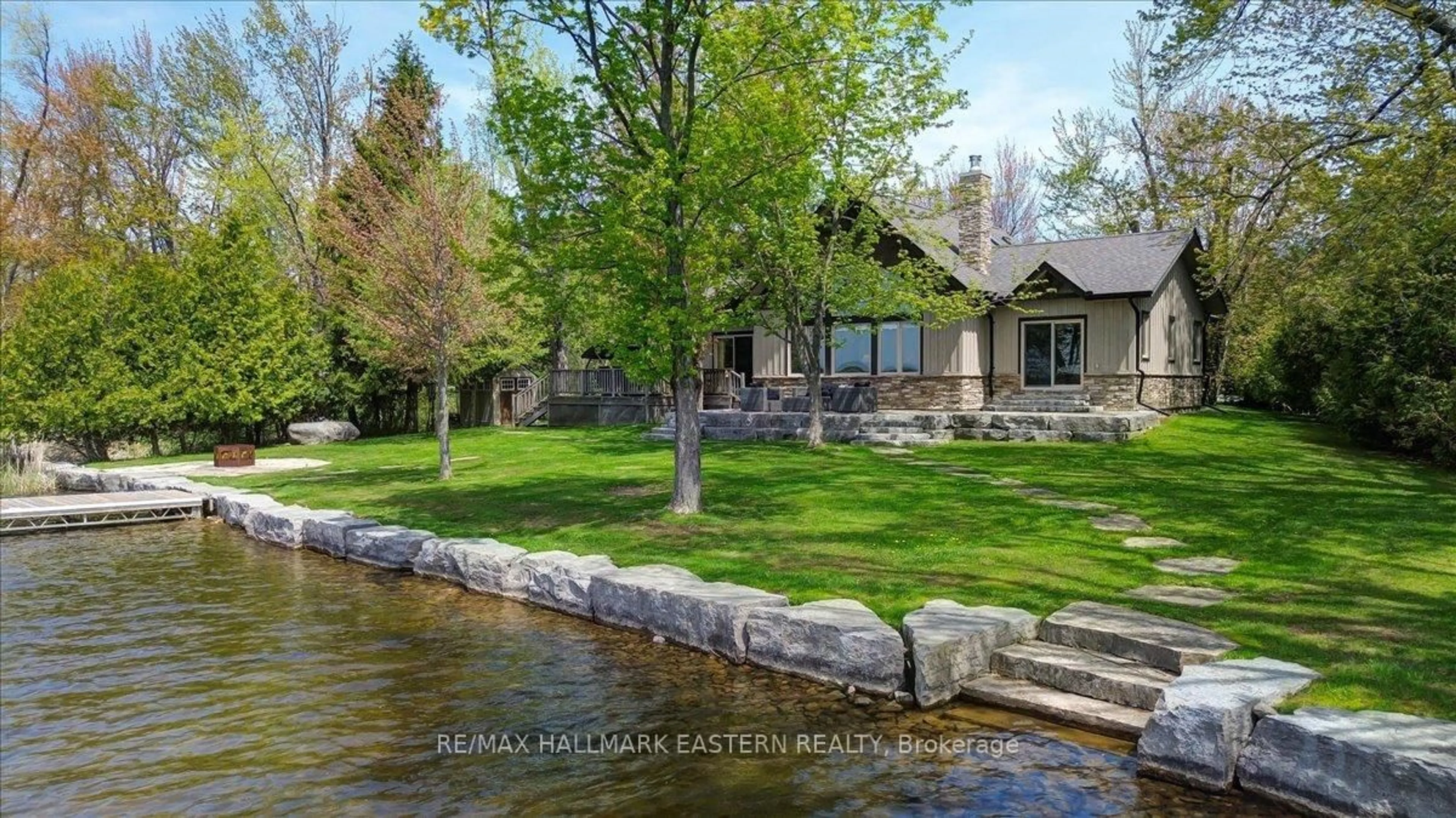 Patio, water/lake/river/ocean view for 43 Lakeshore Blvd, Selwyn Ontario K0L 1T0