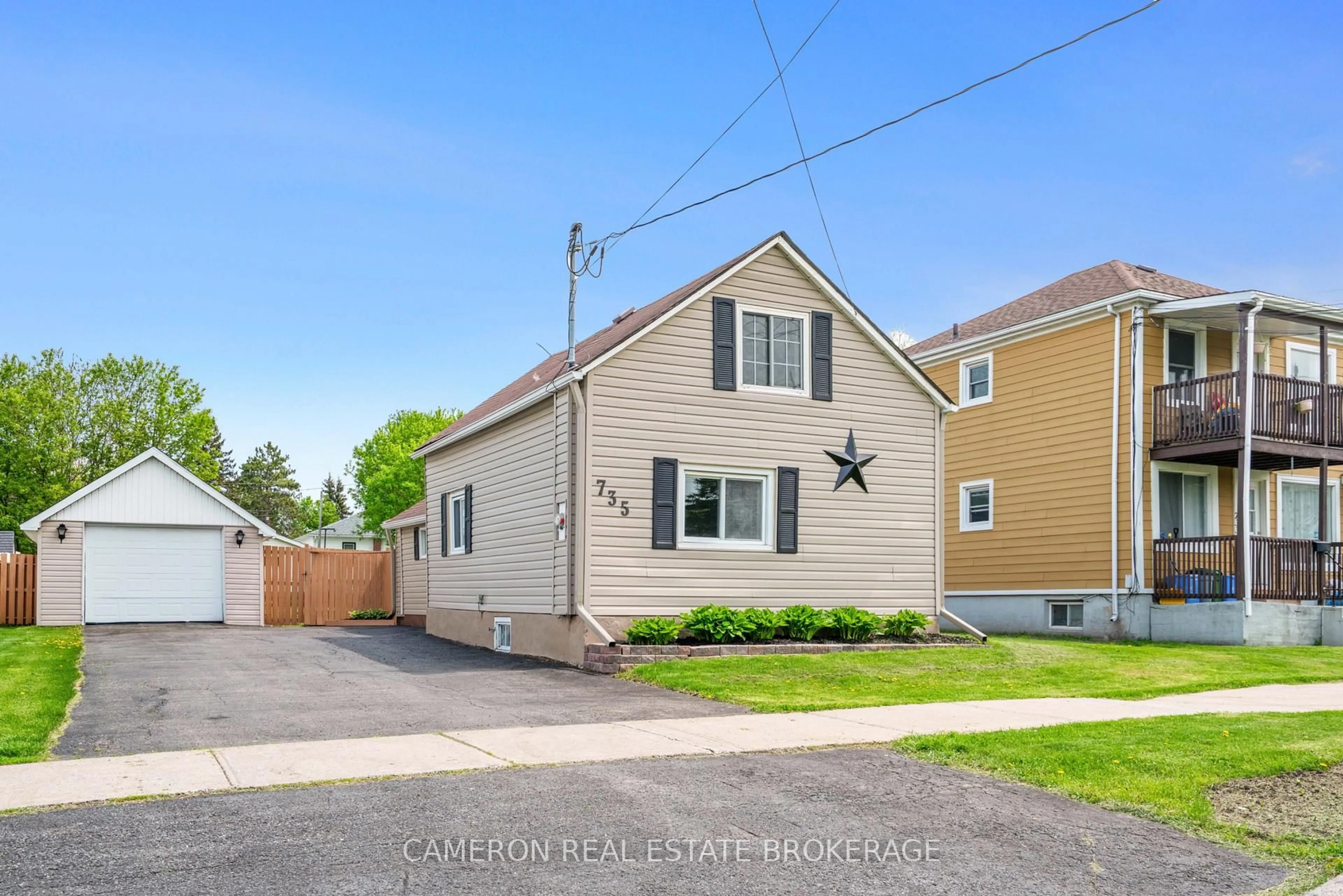 Home with vinyl exterior material, street for 735 Adolphus St, Cornwall Ontario K6H 3T5