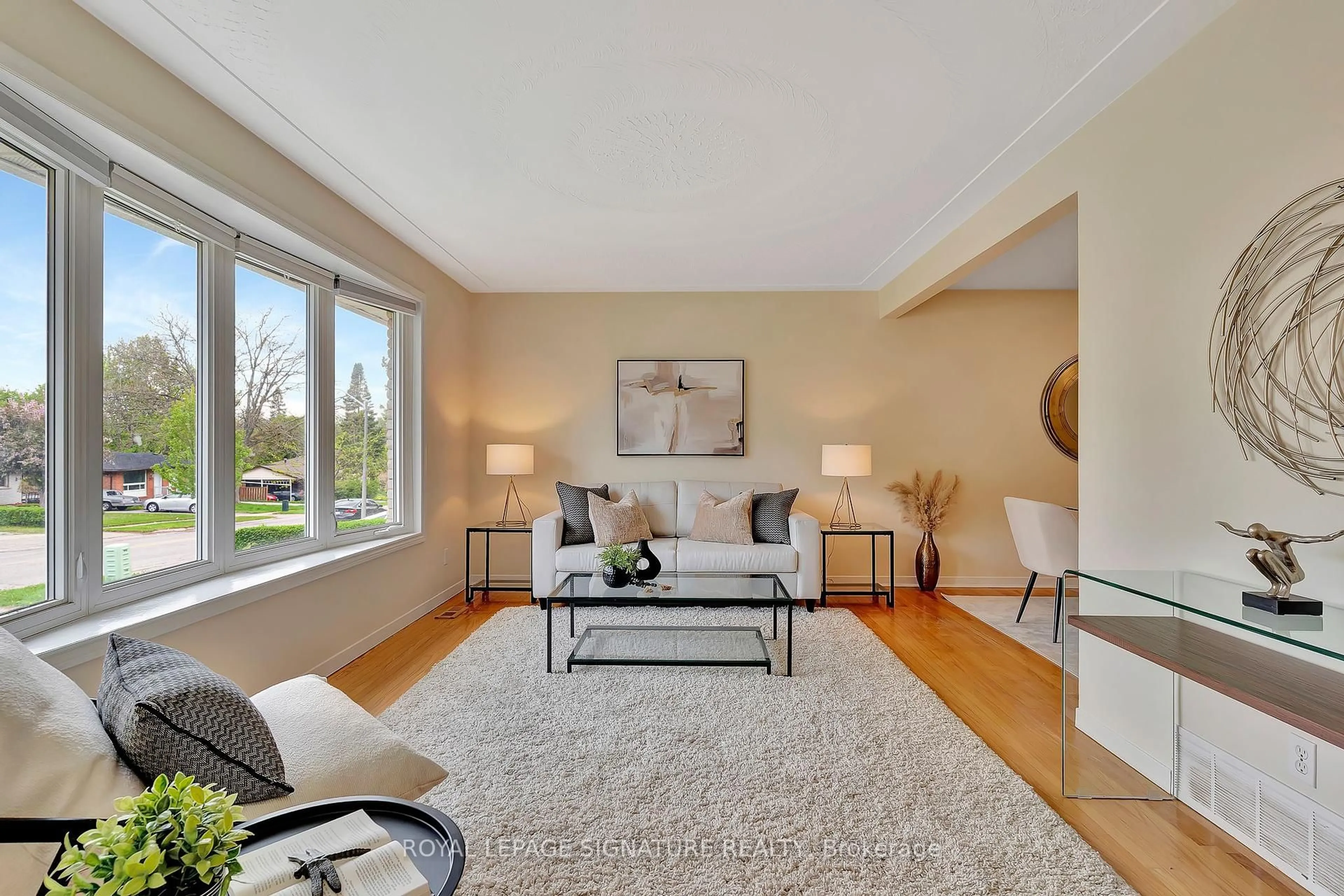 Living room with furniture, unknown for 186 Cedarbrae Ave, Waterloo Ontario N2L 4S5