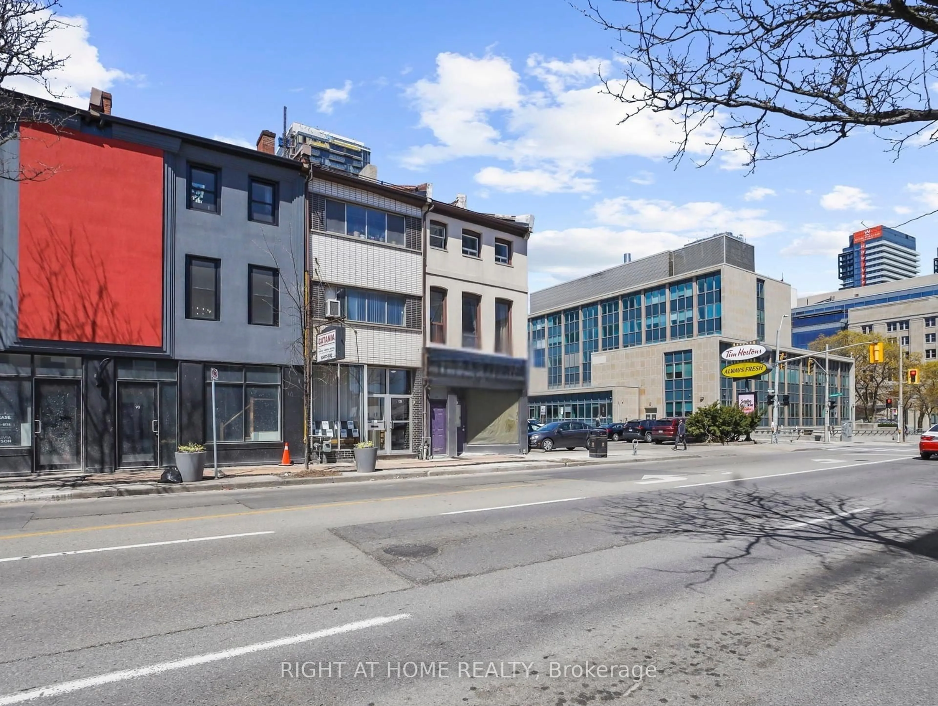 Unknown for 84 - 86 John St, Hamilton Ontario L8N 2C1