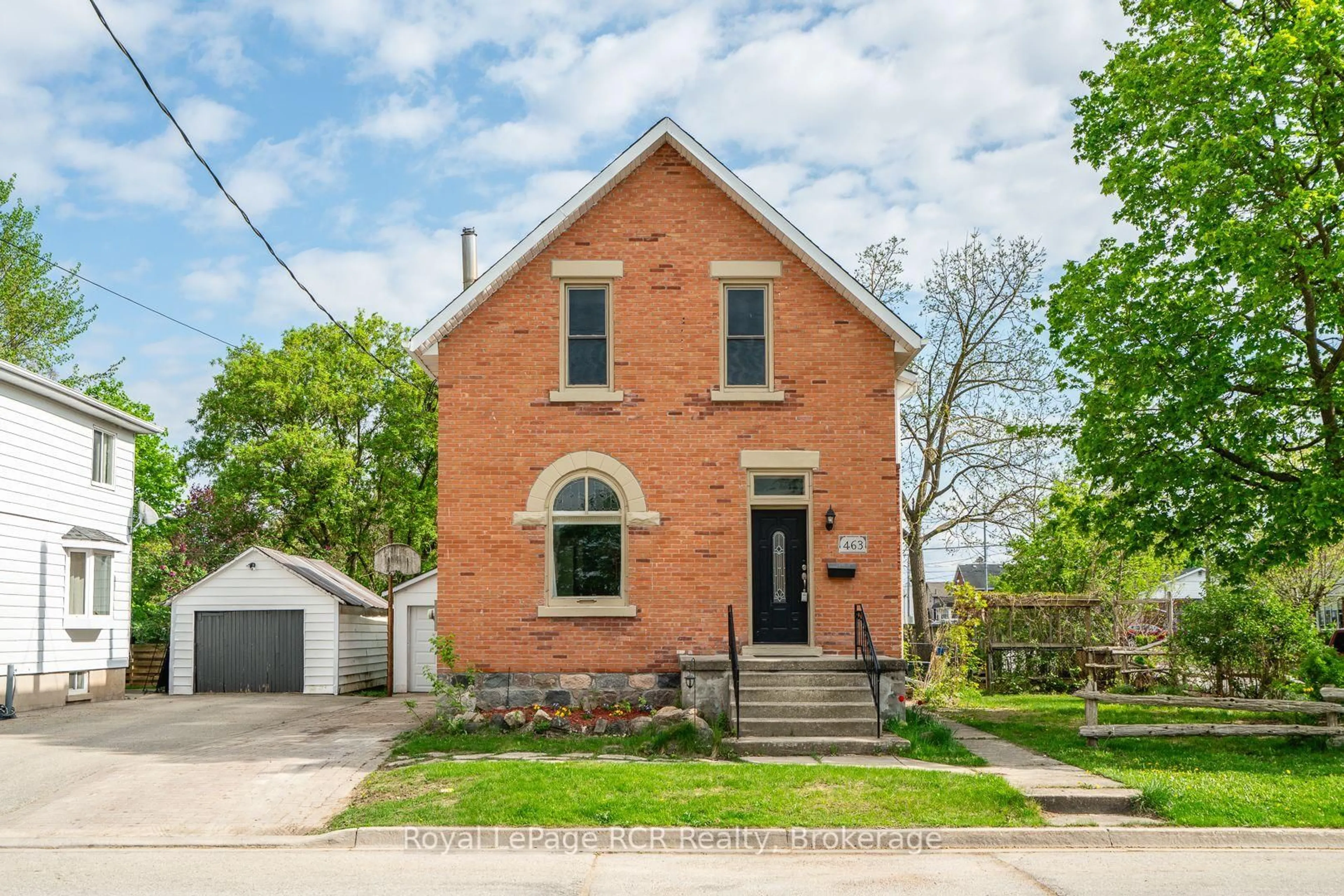 Home with brick exterior material, street for 463 12th St, Hanover Ontario N4N 1W1