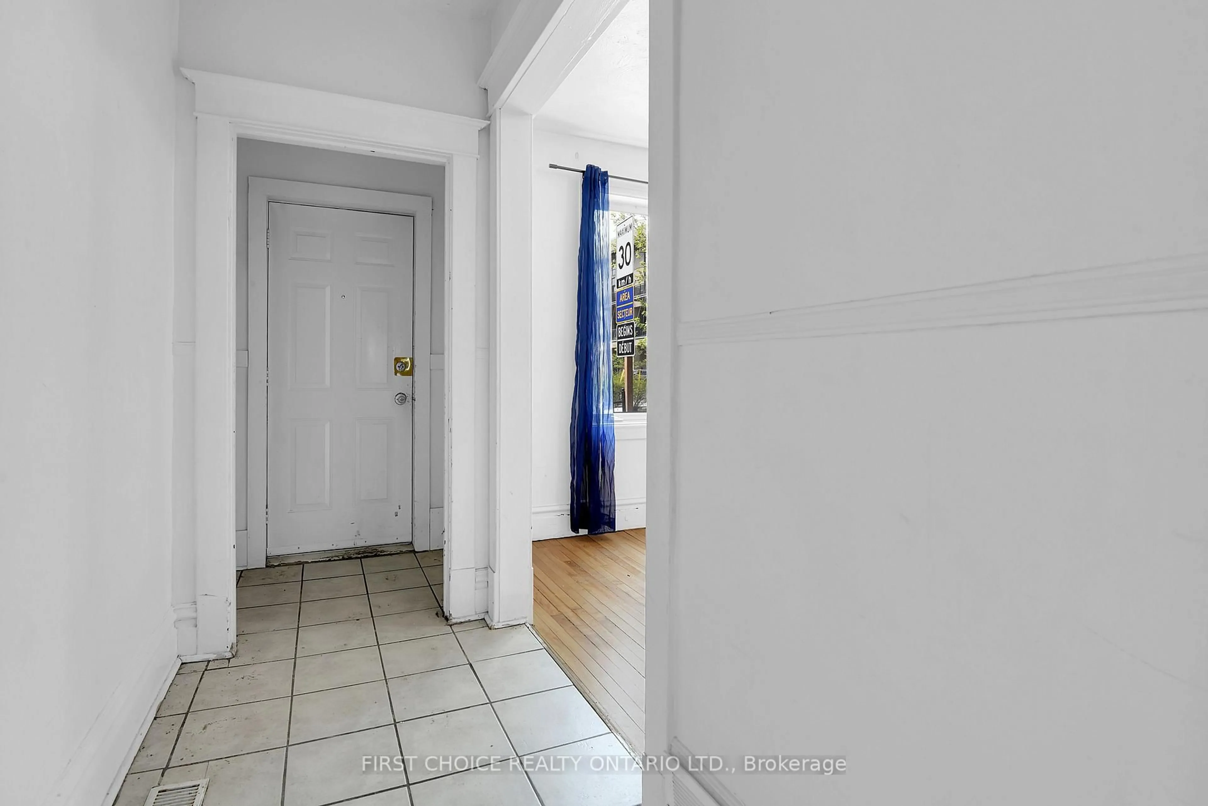 Unknown for 293 Powell Ave, Ottawa Ontario K1S 2A6