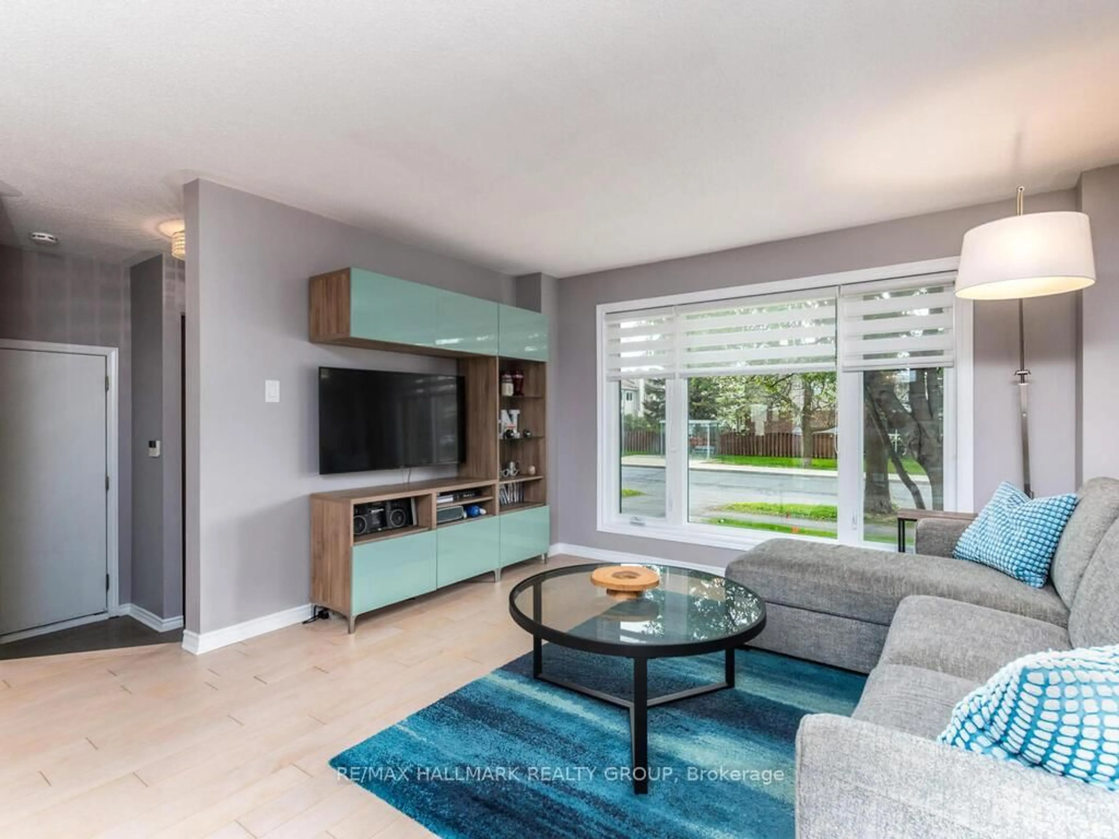 Living room with furniture, unknown for 49 Grassy Plains Dr, Ottawa Ontario K2M 2L6