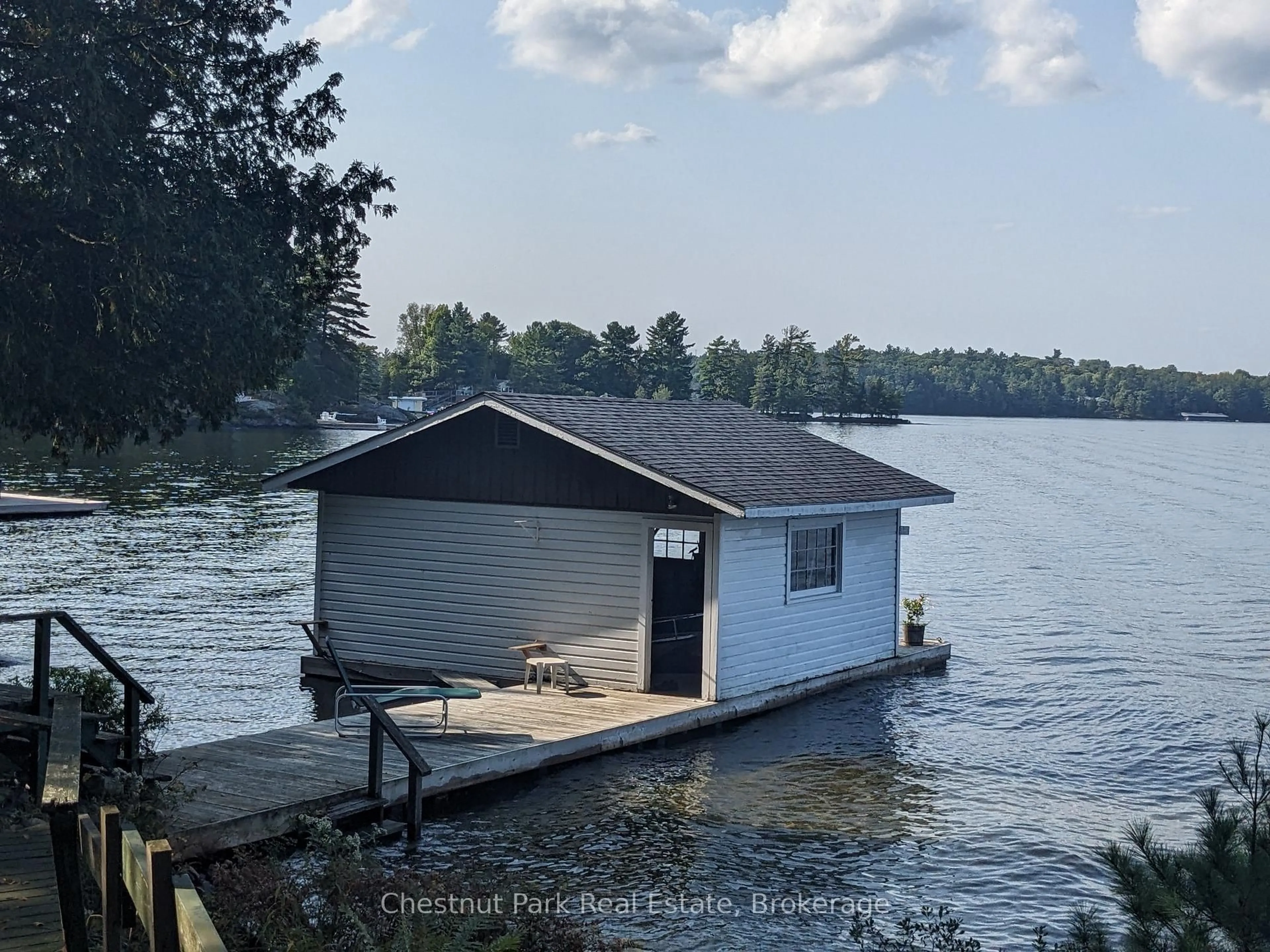 Shed for 76 Tobin Island, Muskoka Lakes Ontario P0B 1J0