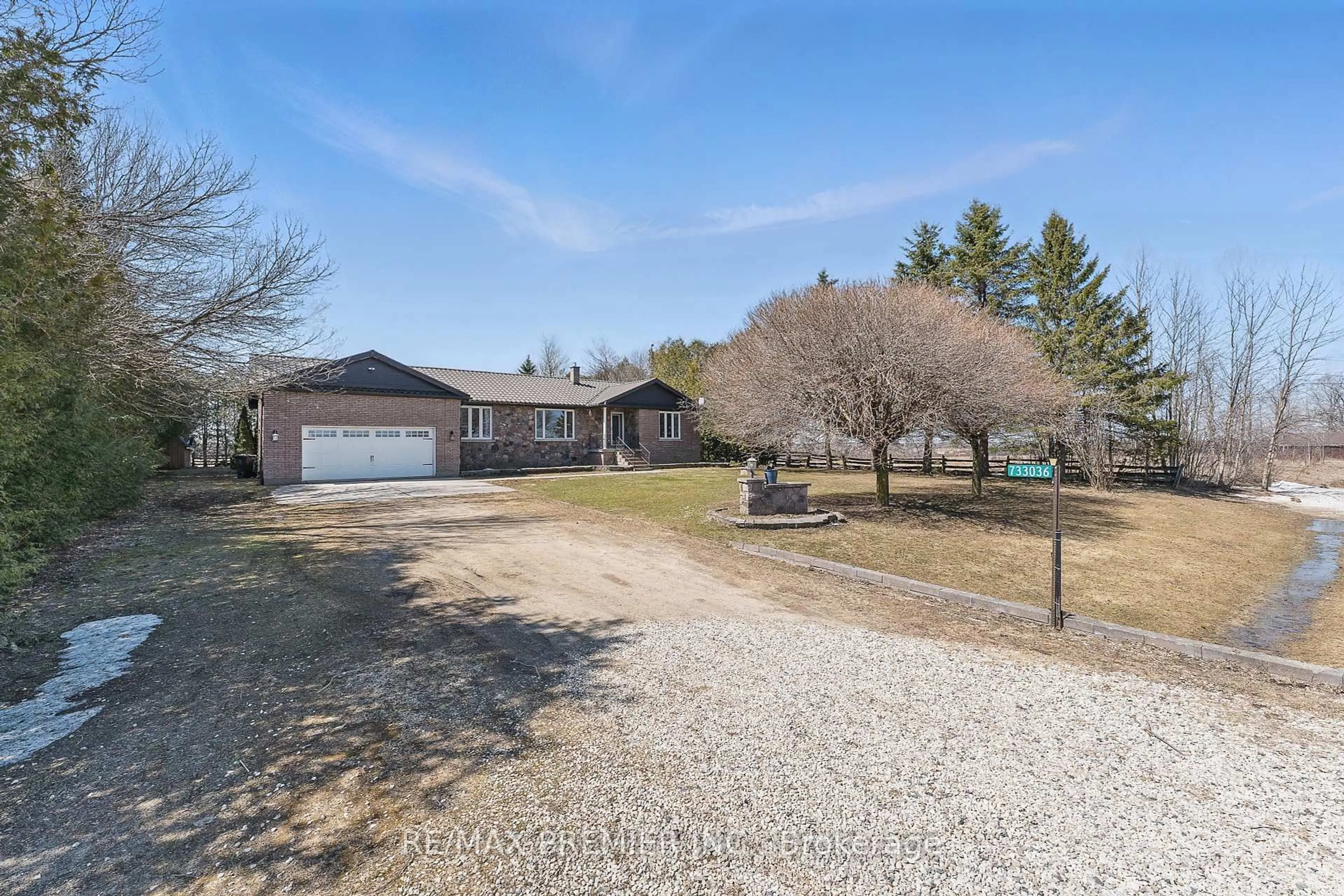 A pic from outside/outdoor area/front of a property/back of a property/a pic from drone, street for 733036 Southgate 73 Sdrd, Southgate Ontario N0C 1L0
