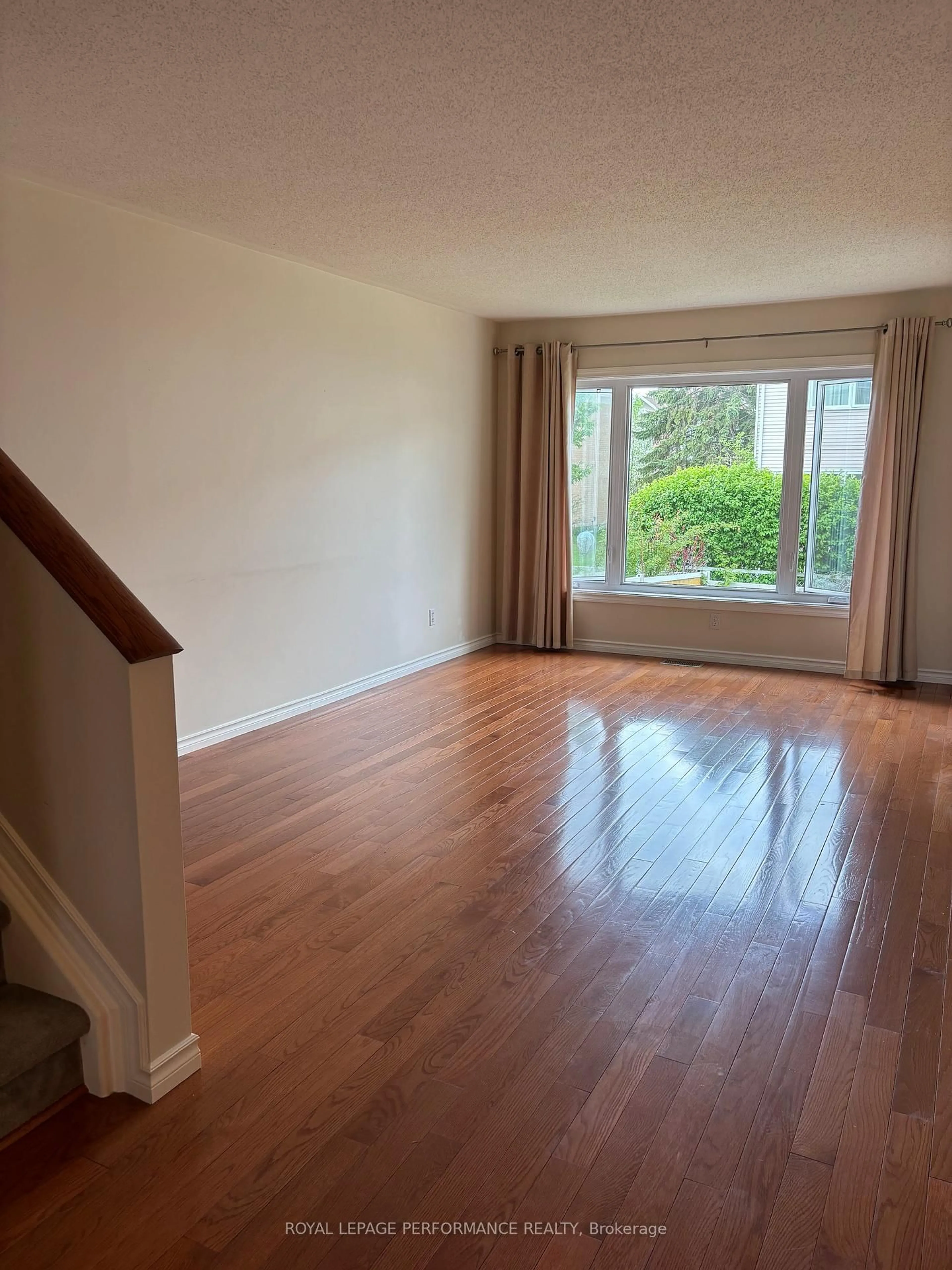 A pic of a room for 6183 Red Willow Dr #6, Ottawa Ontario K1C 7J1