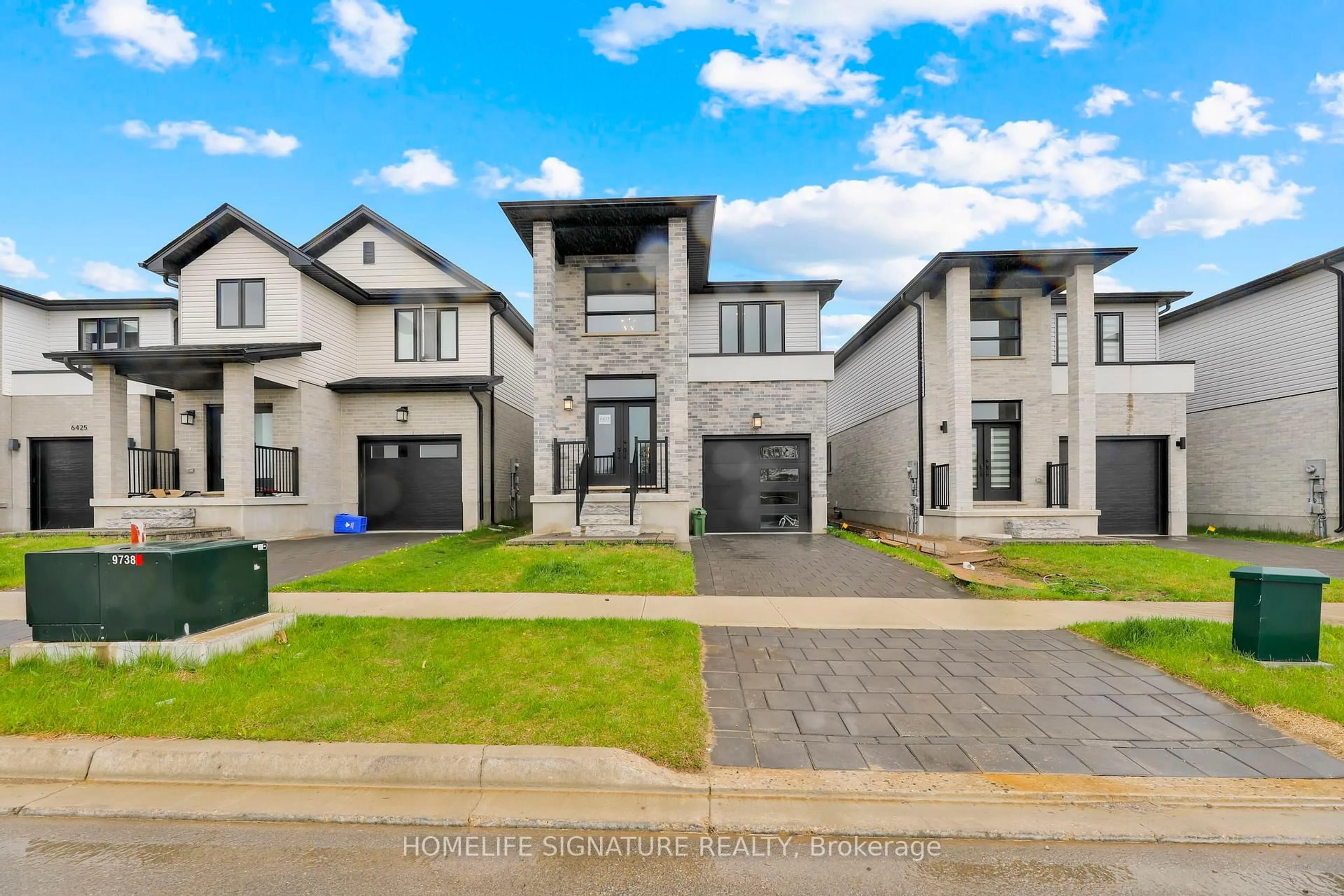 Unknown for 6433 Royal Magnolia Ave, London South Ontario N6P 0K2