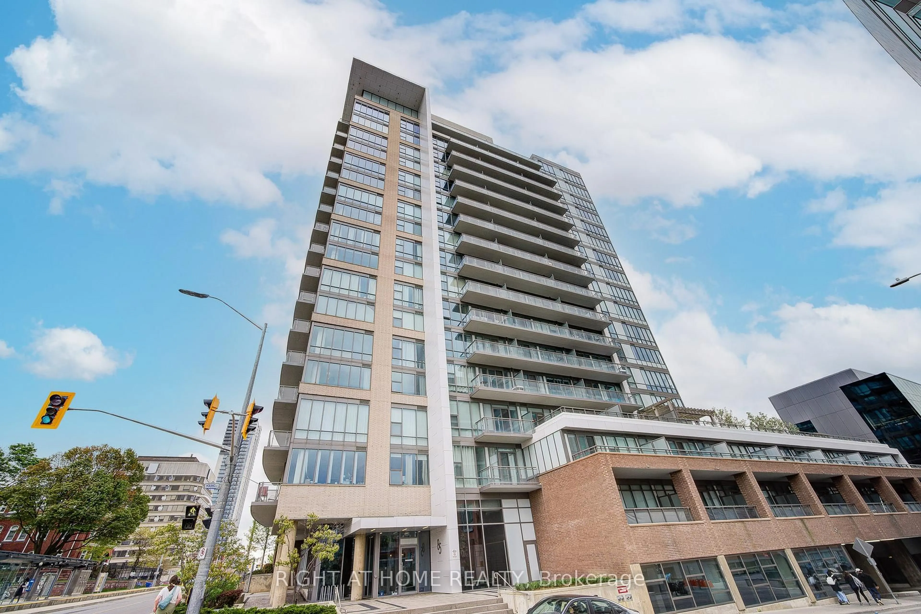 Unknown for 85 Duke St #405, Kitchener Ontario N2H 0B7