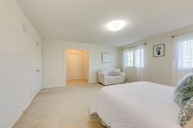 Additional property image - 127 Mcknight Ave