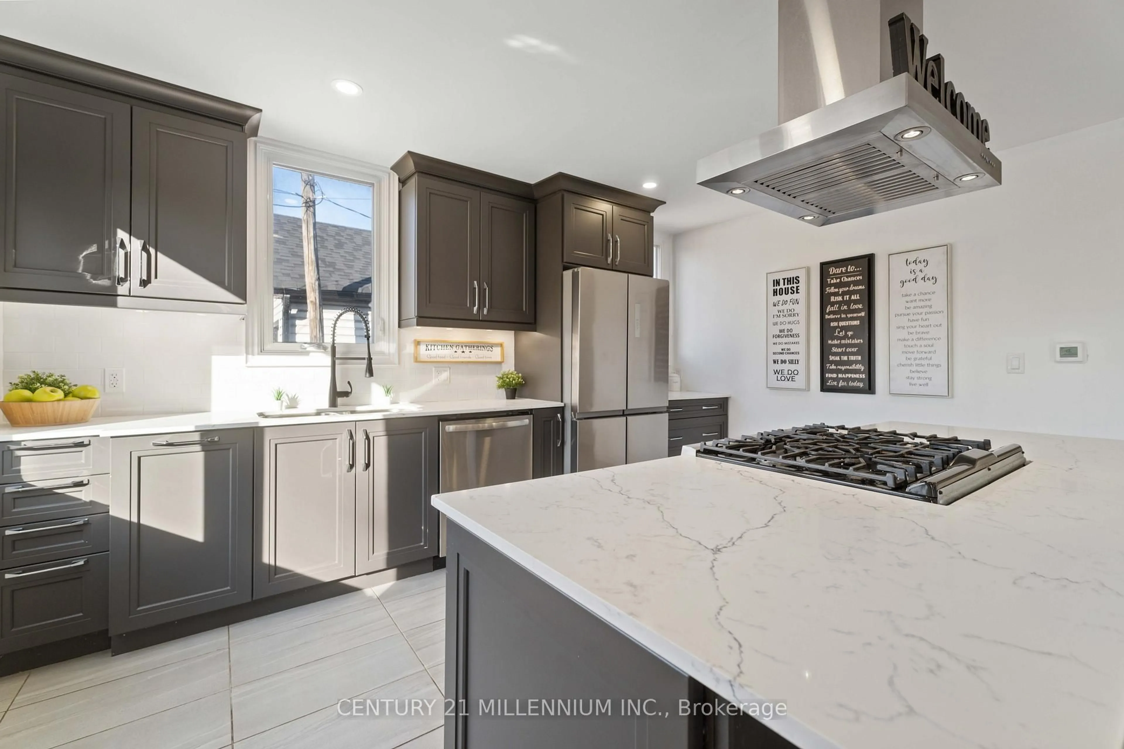 Contemporary kitchen, ceramic/tile floor for 599 Beach Blvd, Hamilton Ontario L8H 6X8
