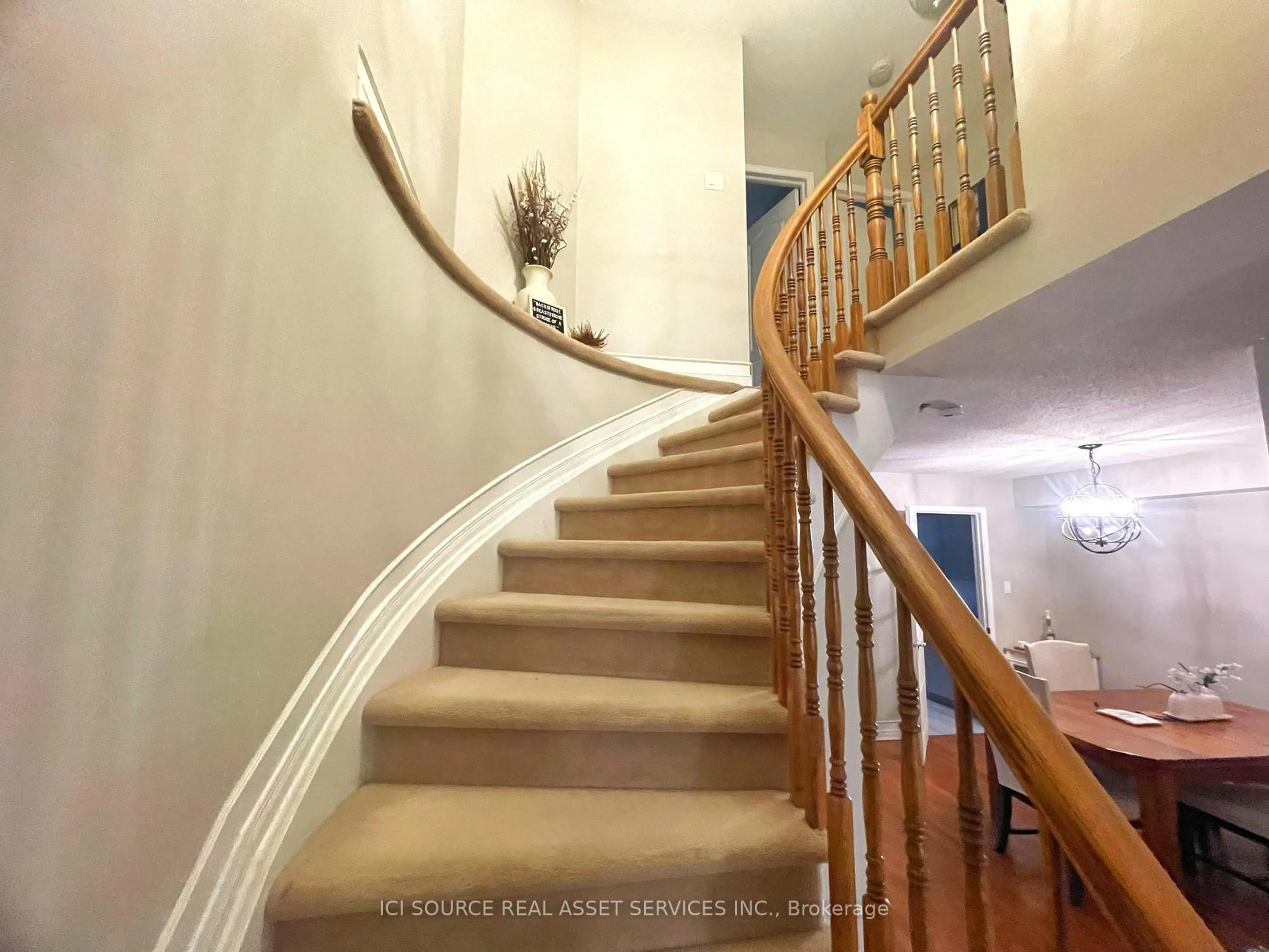 Stairs for 5 Great Oak Private, Ottawa Ontario K1G 6P7
