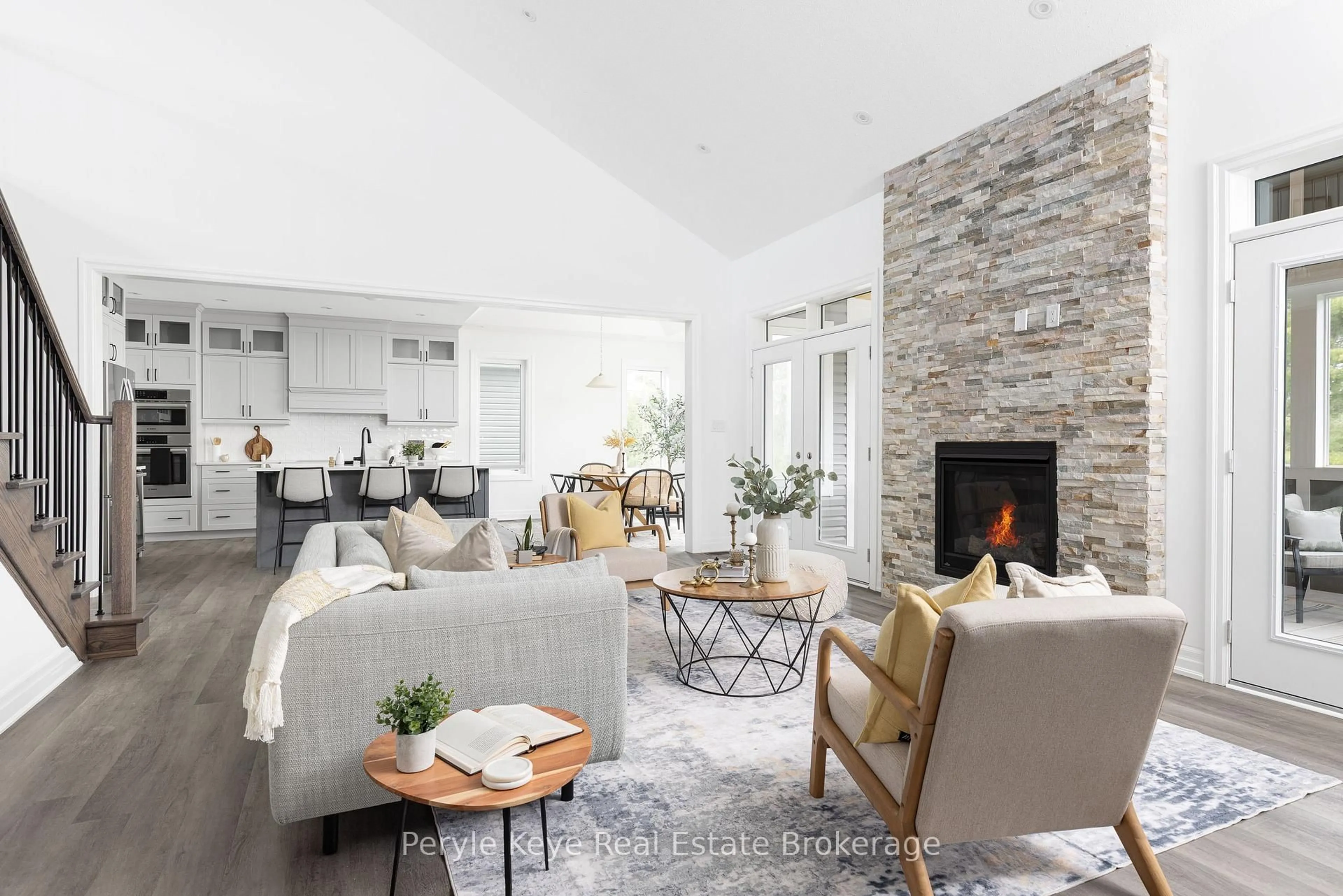 Living room with furniture, ceramic/tile floor for 30 Dyer Cres, Bracebridge Ontario P1L 0N4