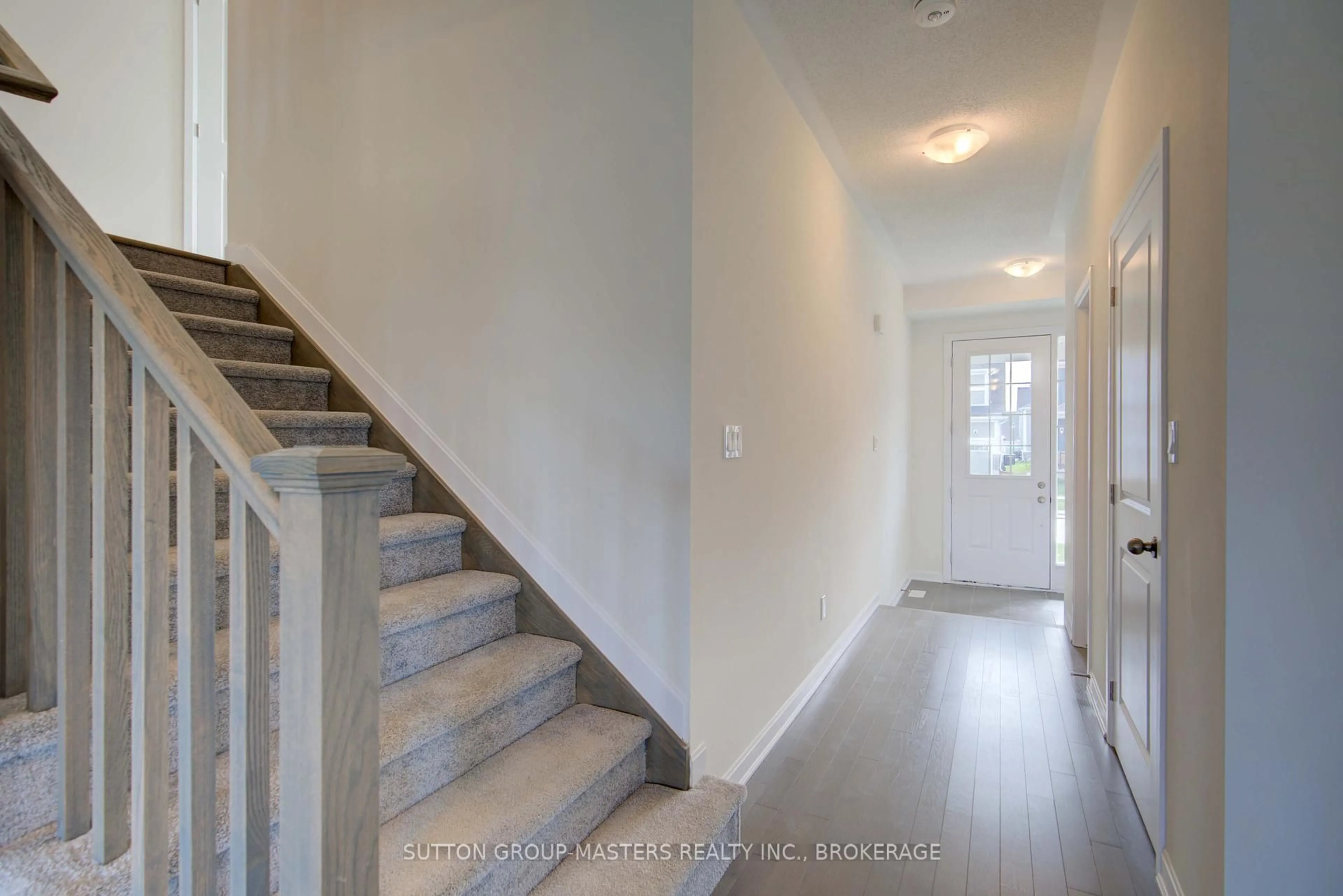 Unknown for 102 Oakmont Dr, Bath Ontario K0H 1G0