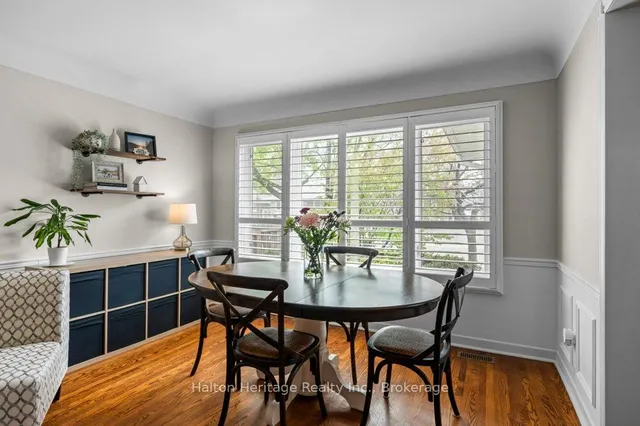 Additional property image - 376 East 18th St