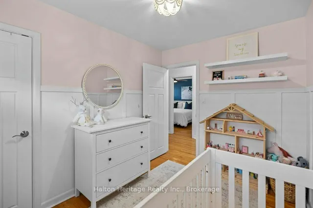 Additional property image - 376 East 18th St