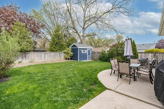 Additional property image - 376 East 18th St