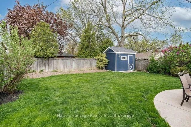 Additional property image - 376 East 18th St
