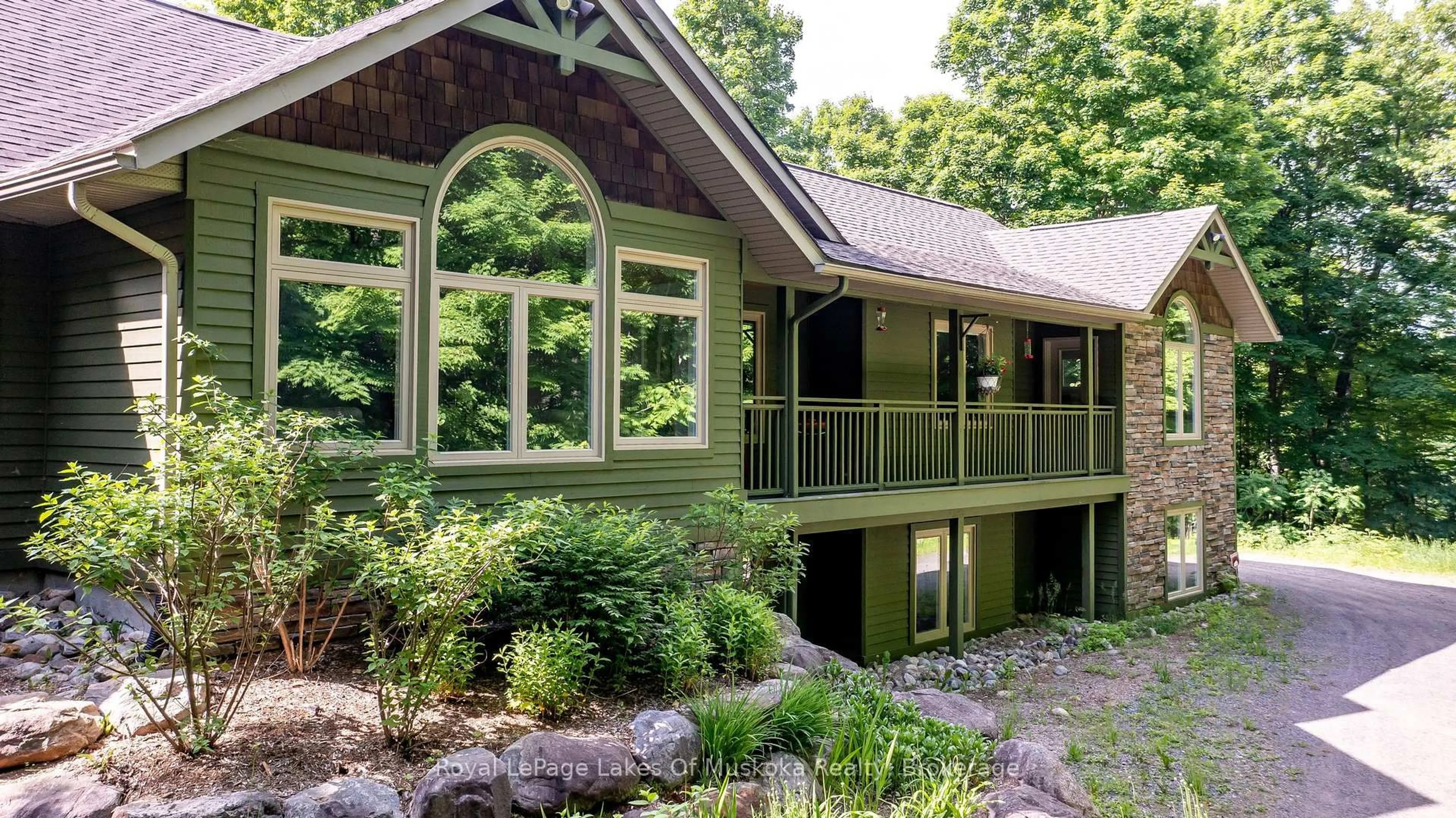 Home with vinyl exterior material, unknown for 759 WILLIAMSPORT Rd, Huntsville Ontario P1H 2J4