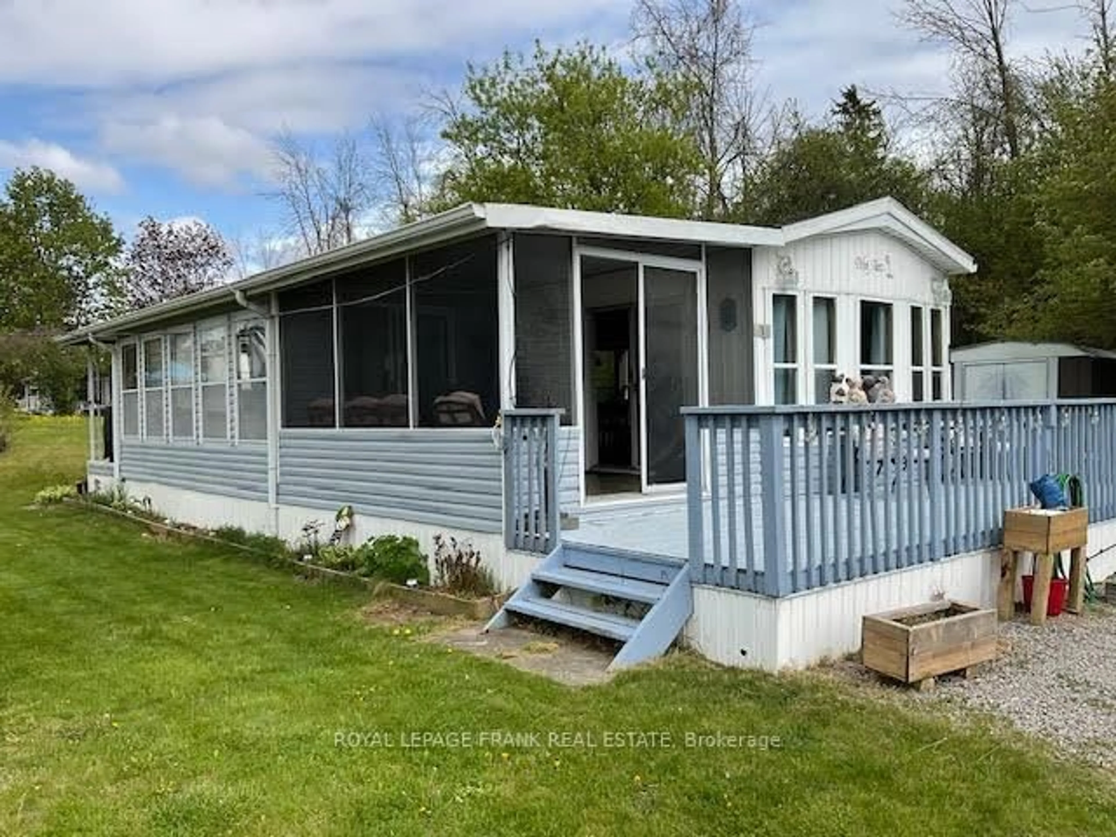 Home with vinyl exterior material, water/lake/river/ocean view for 1 Grandview Ave, Otonabee-South Monaghan Ontario K0L 2G0