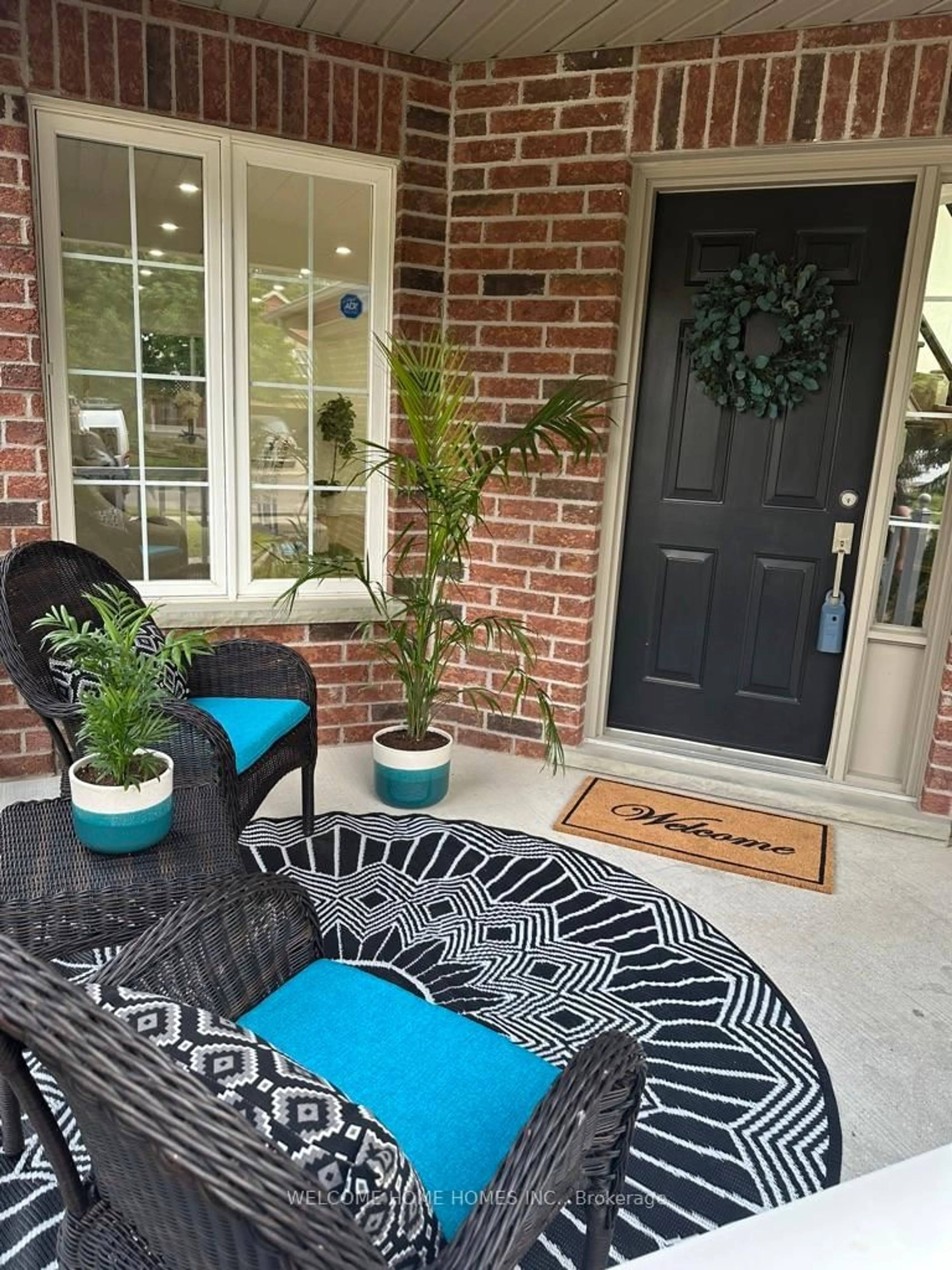 Home with brick exterior material, street for 820 Guildwood Blvd, London North Ontario N6H 5G1
