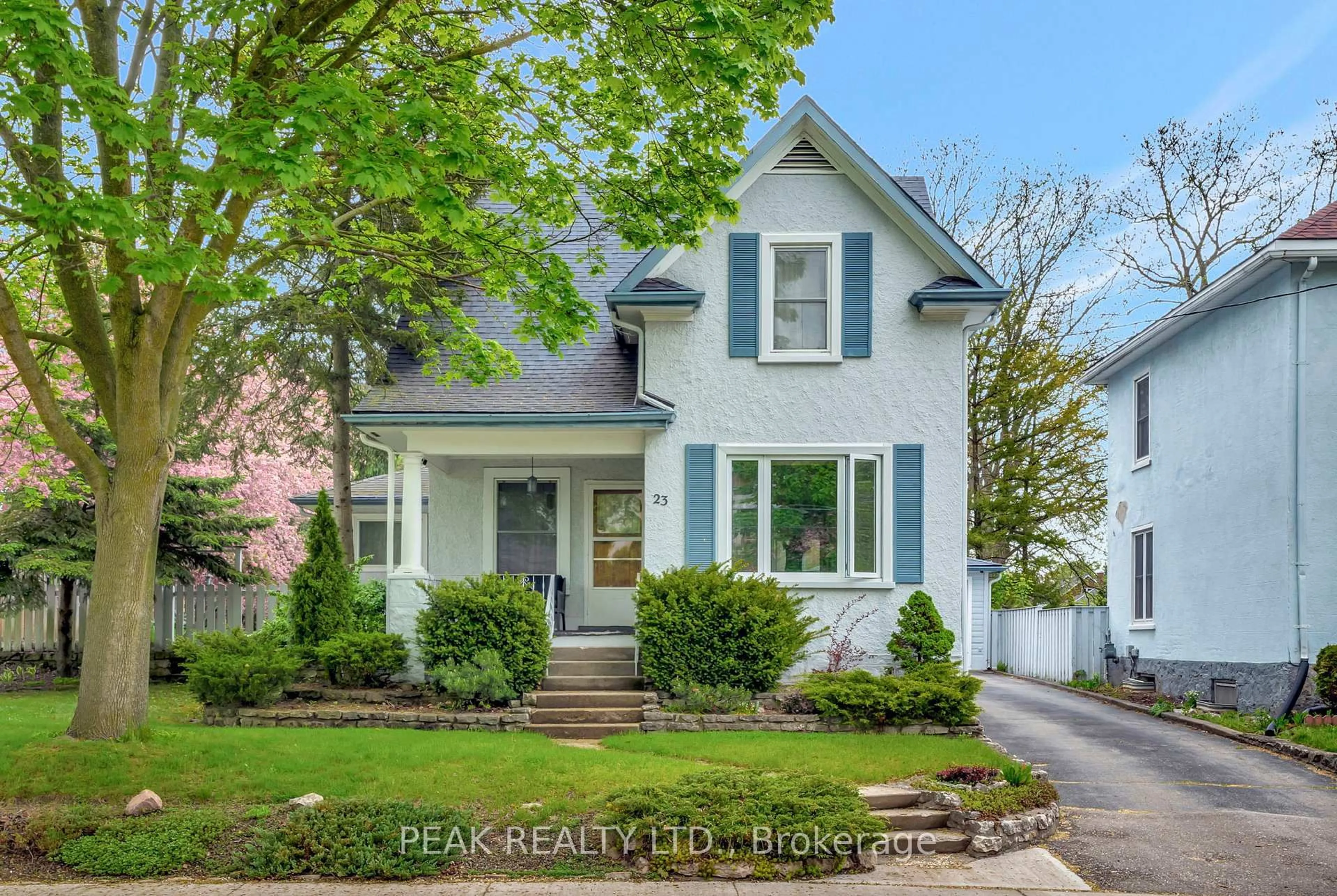 Home with brick exterior material, street for 23 Centre St, Cambridge Ontario N1R 4E4