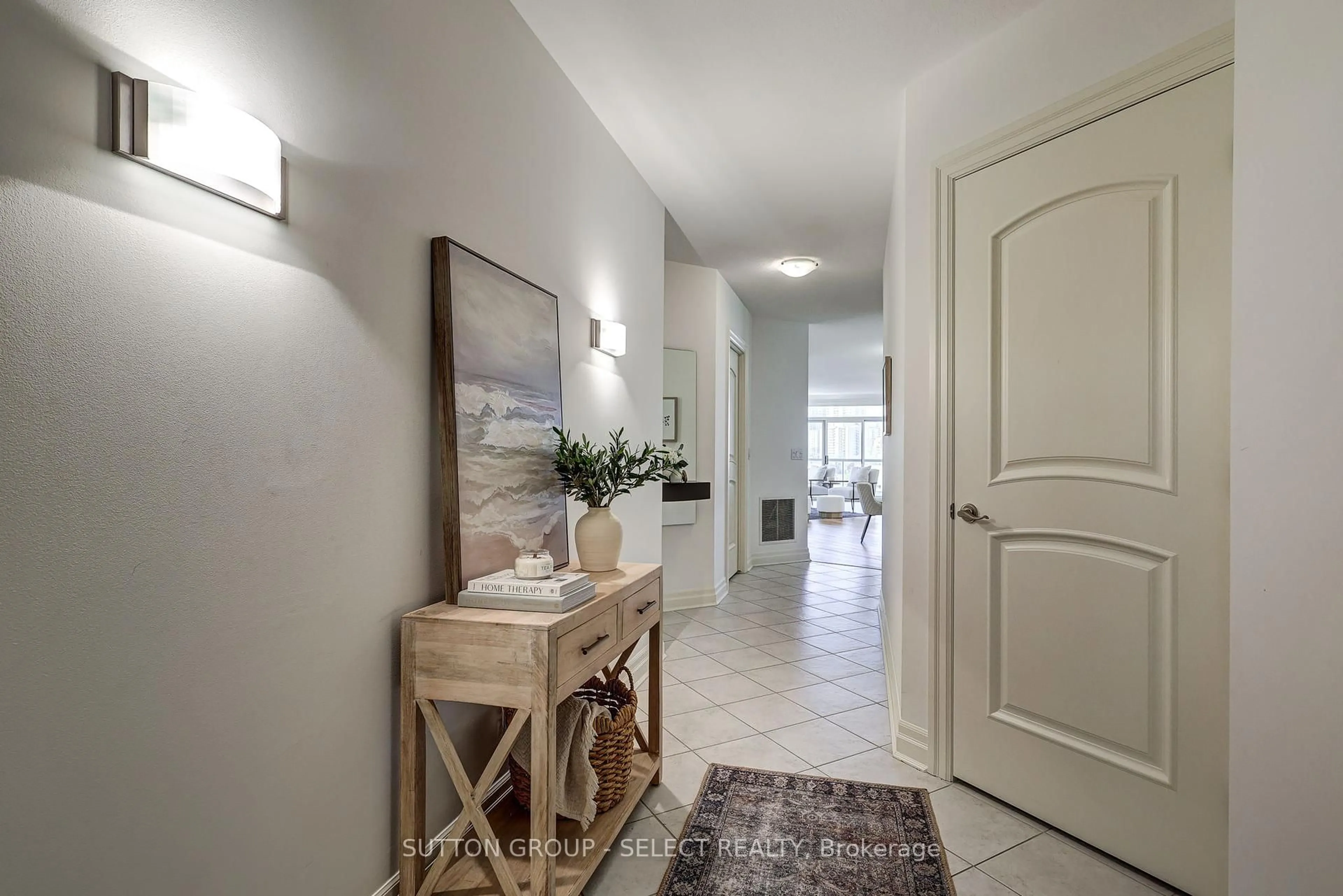 Indoor entryway for 250 Pall Mall St #806, London East Ontario N6A 6K3