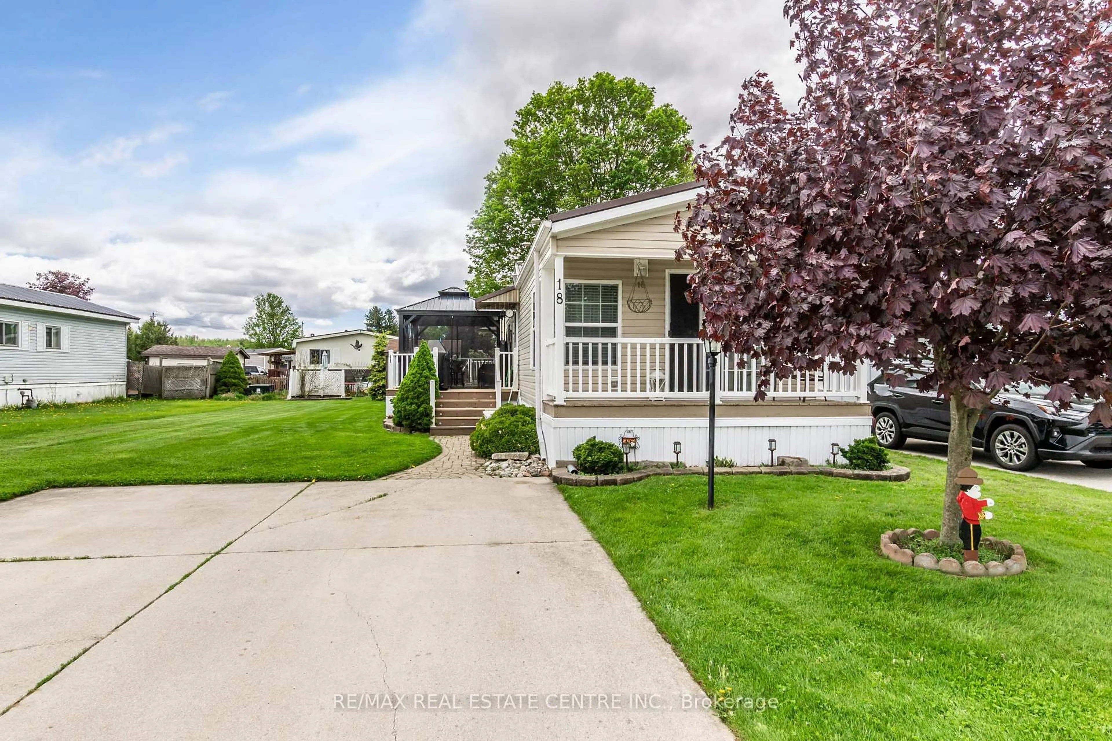 Home with vinyl exterior material, street for 11981 PLANK Rd #18, Bayham Ontario N4G 4G9