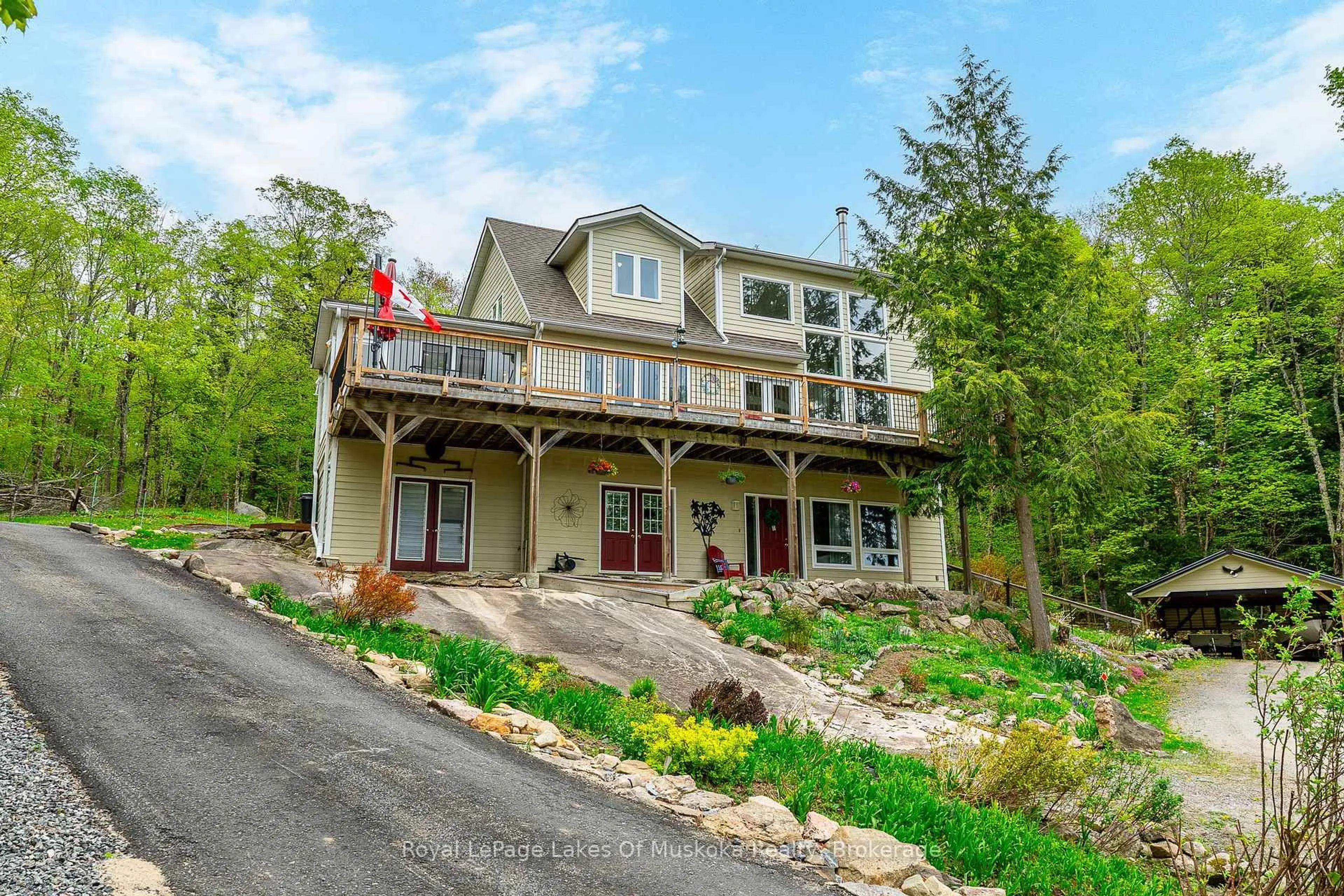 Unknown for 1043 Oakland Dr, Bracebridge Ontario P1L 1W8