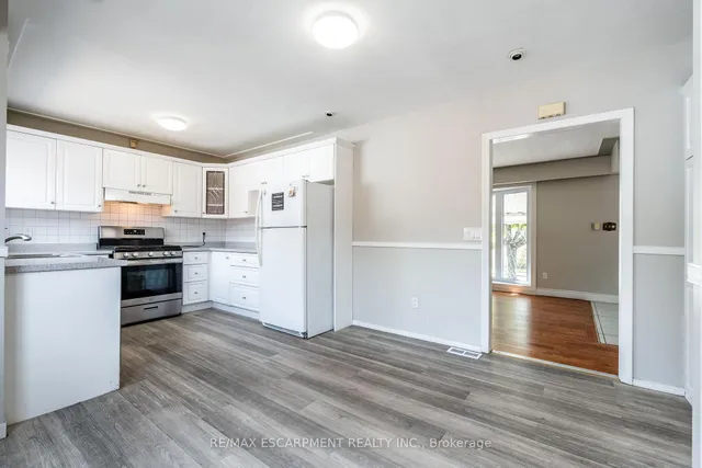 Additional property image - 3 TANAGER Ave