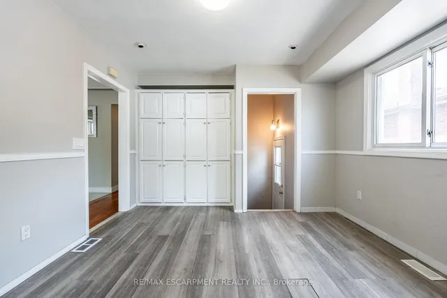 Additional property image - 3 TANAGER Ave