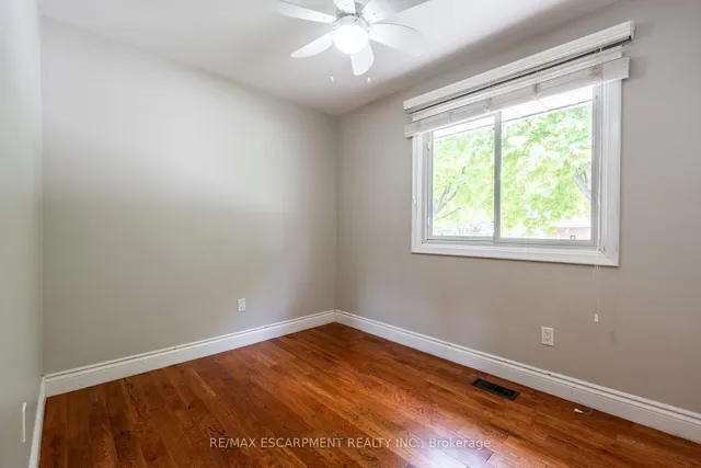 Additional property image - 3 TANAGER Ave