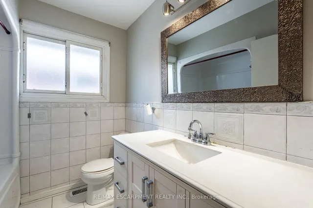 Additional property image - 3 TANAGER Ave