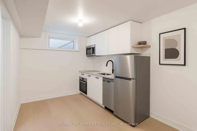 Additional property image - 3 TANAGER Ave
