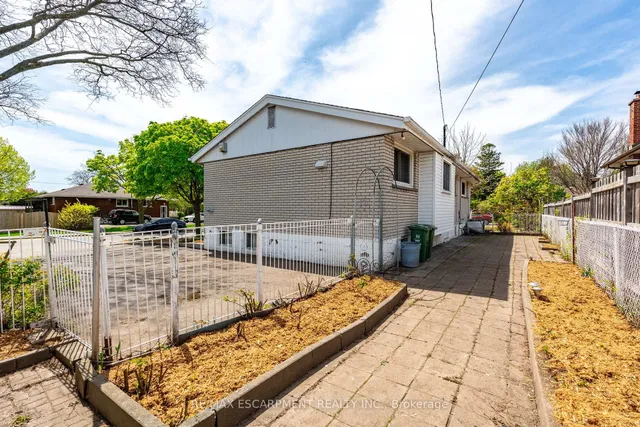 Additional property image - 3 TANAGER Ave