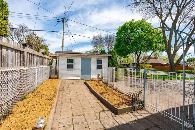 Additional property image - 3 TANAGER Ave
