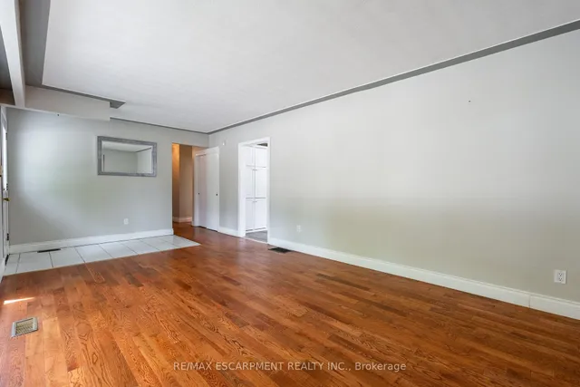 Additional property image - 3 TANAGER Ave