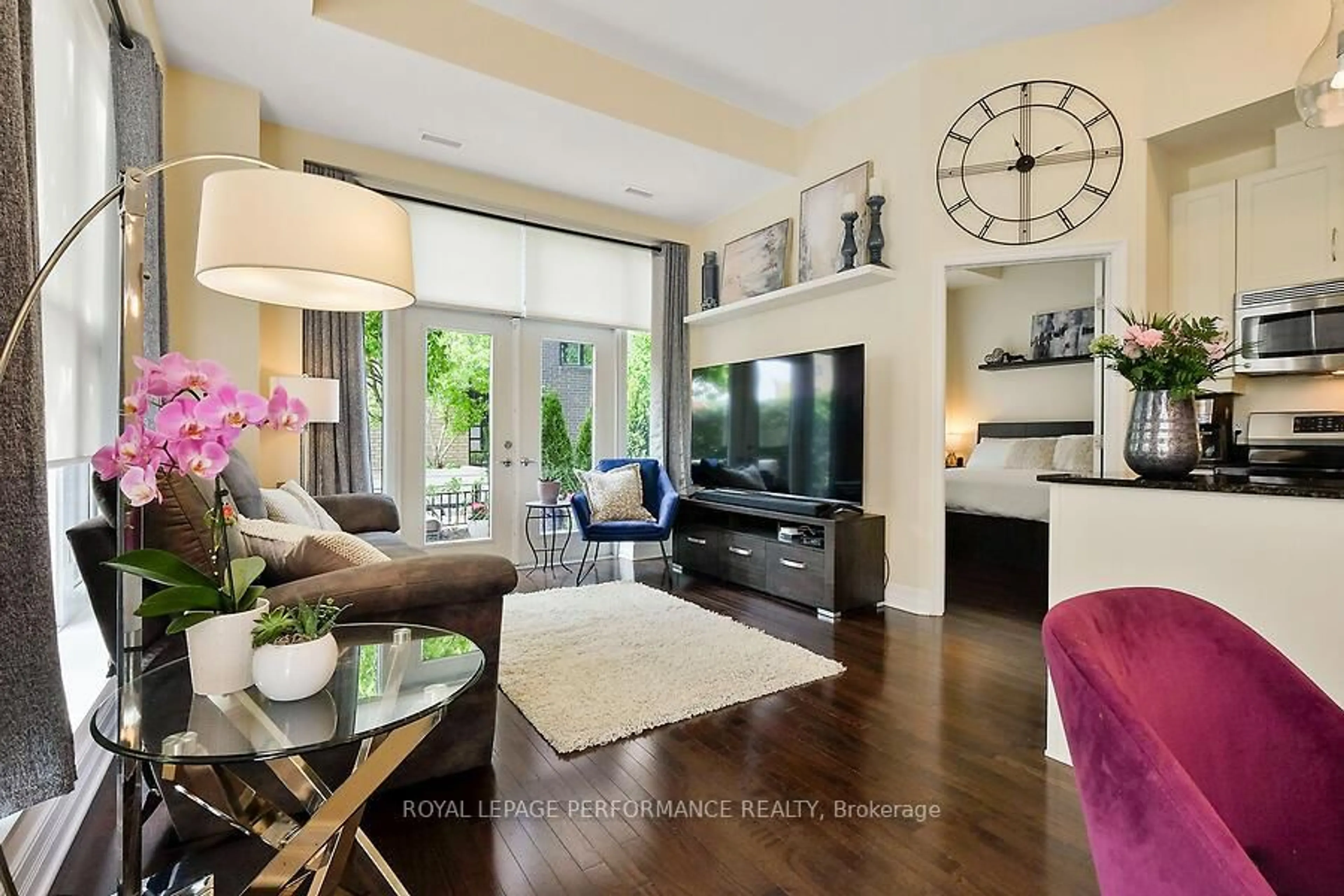 Living room with furniture, unknown for 75 Cleary Ave, Ottawa Ontario K2A 1R8