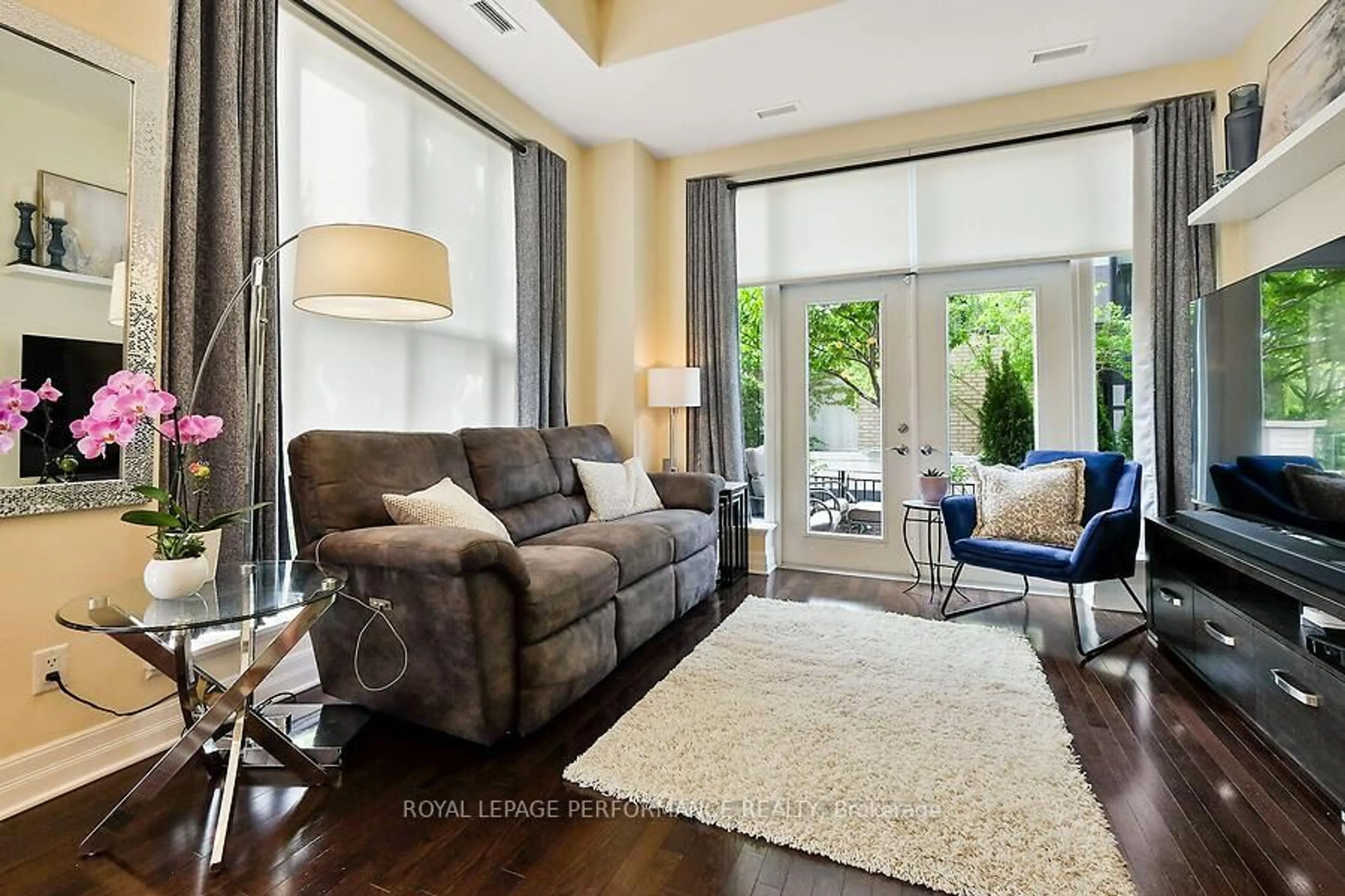 Living room with furniture, unknown for 75 Cleary Ave, Ottawa Ontario K2A 1R8