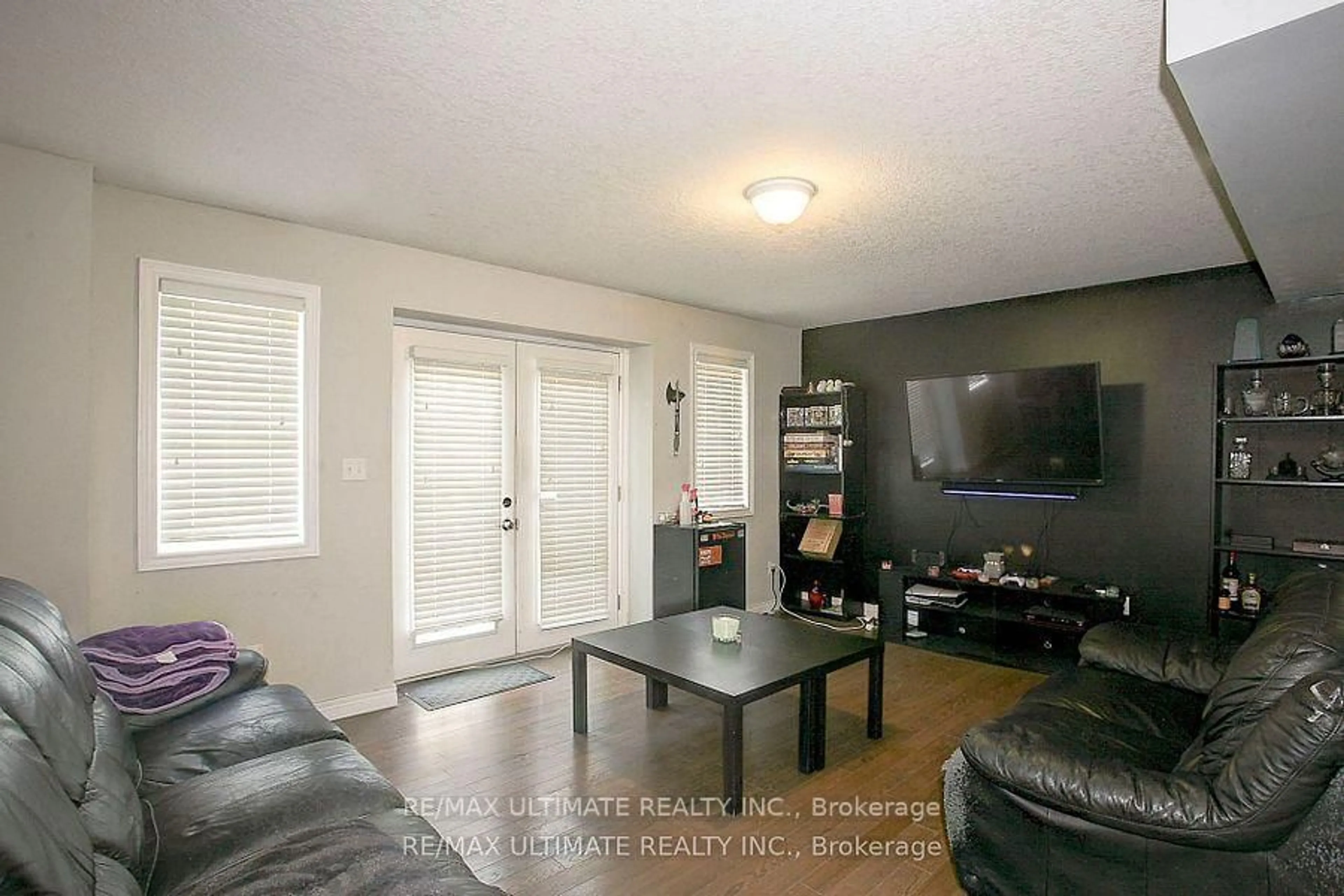 Living room with furniture, unknown for 15 CARERE CRES N/A, Guelph Ontario N1E 0K4