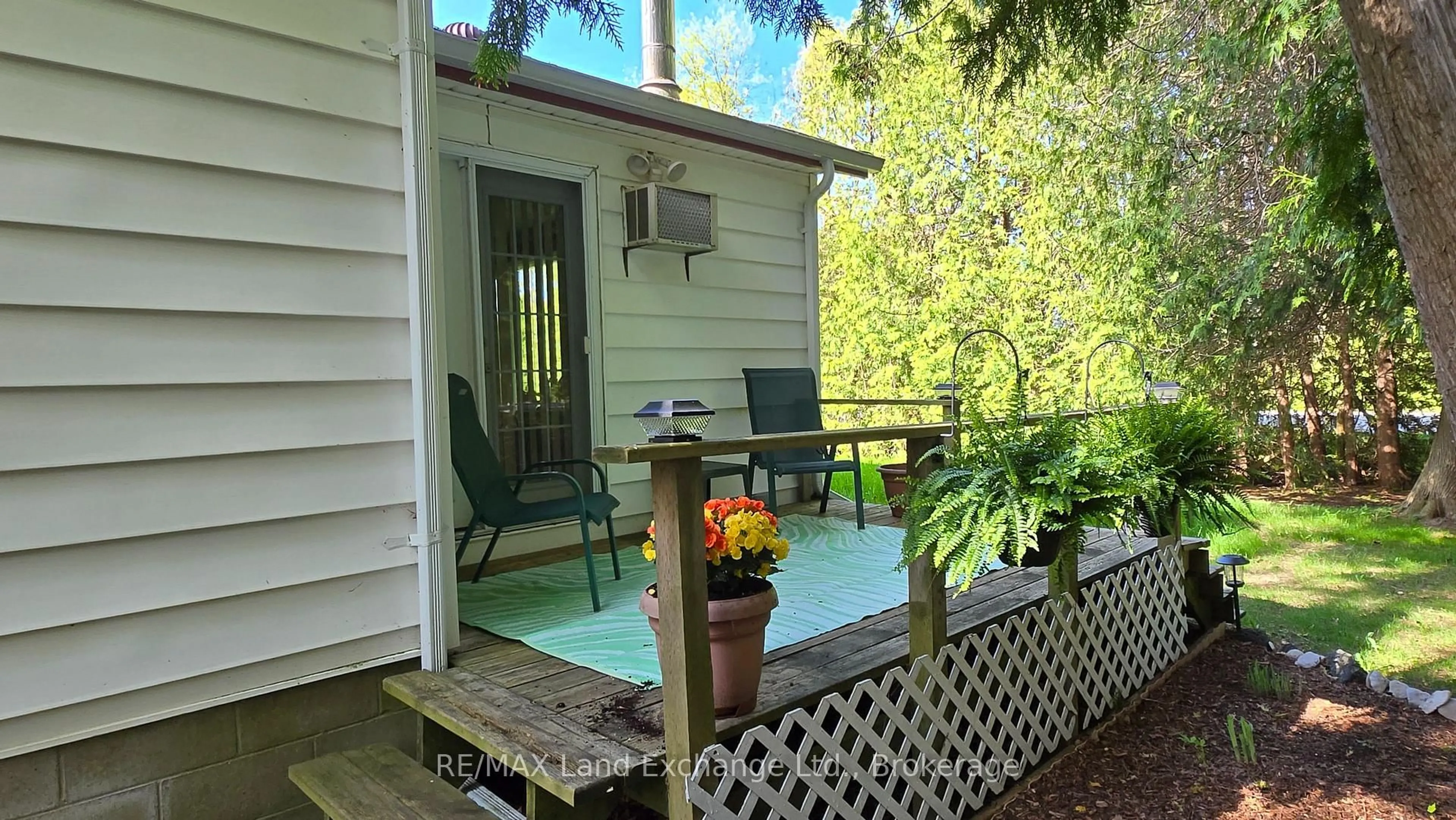 Patio, water/lake/river/ocean view for 551 Attawandaron Rd, Huron-Kinloss Ontario N2Z 2X3