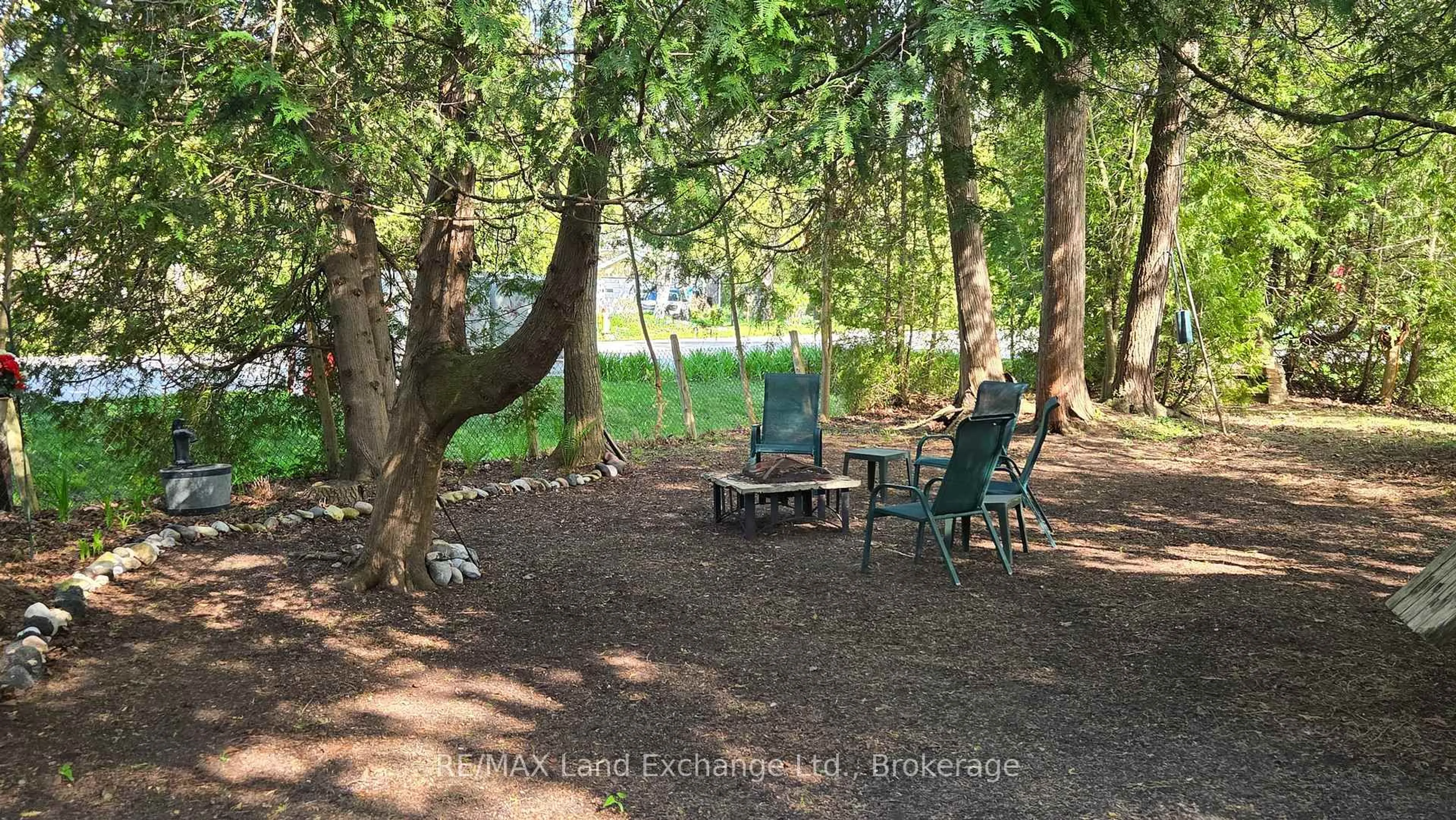 Patio, water/lake/river/ocean view for 551 Attawandaron Rd, Huron-Kinloss Ontario N2Z 2X3