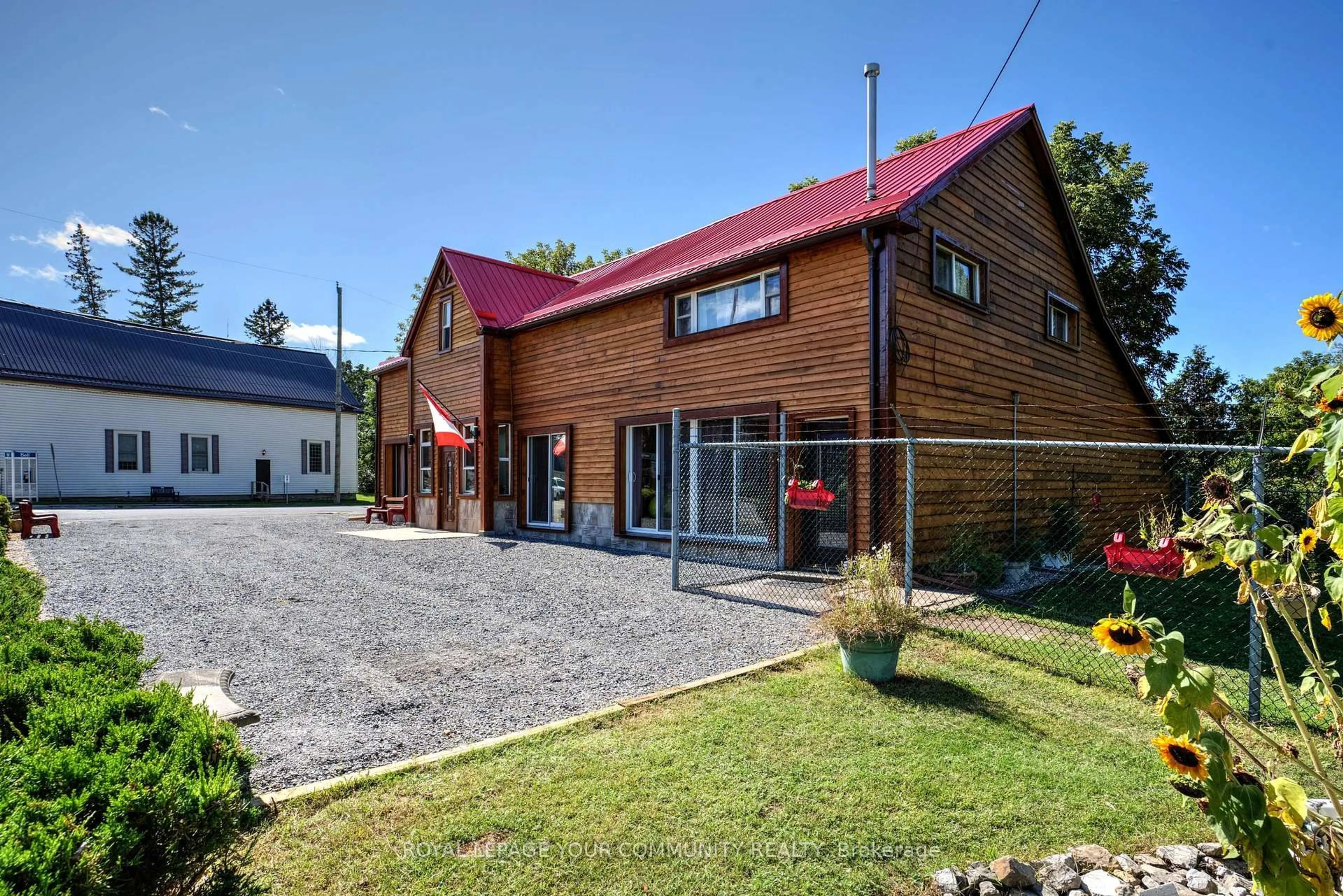 A pic from outside/outdoor area/front of a property/back of a property/a pic from drone, street for 17 Drummond St, Rideau Lakes Ontario K0G 1P0