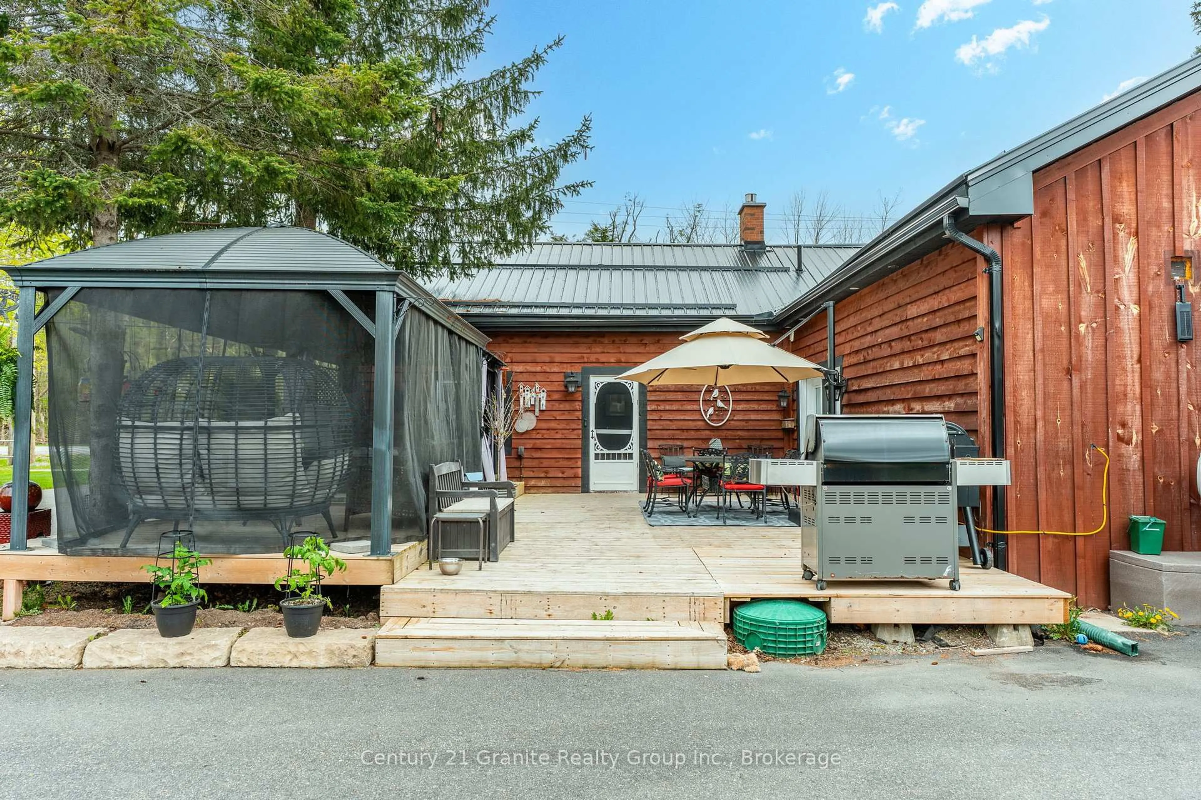 Patio, street for 1736 Kirkfield Rd, Kawartha Lakes Ontario K0M 2B0