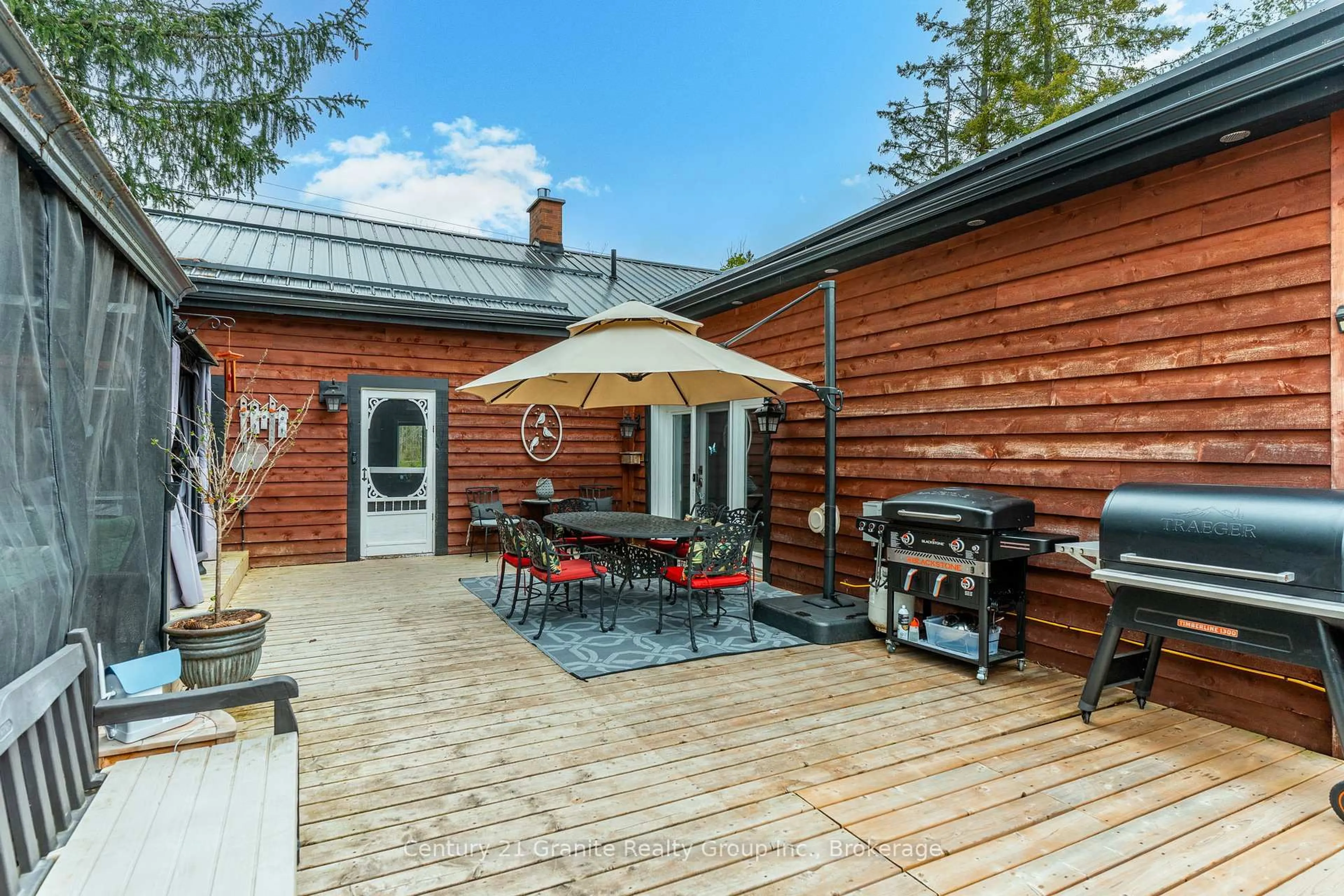 Patio, street for 1736 Kirkfield Rd, Kawartha Lakes Ontario K0M 2B0